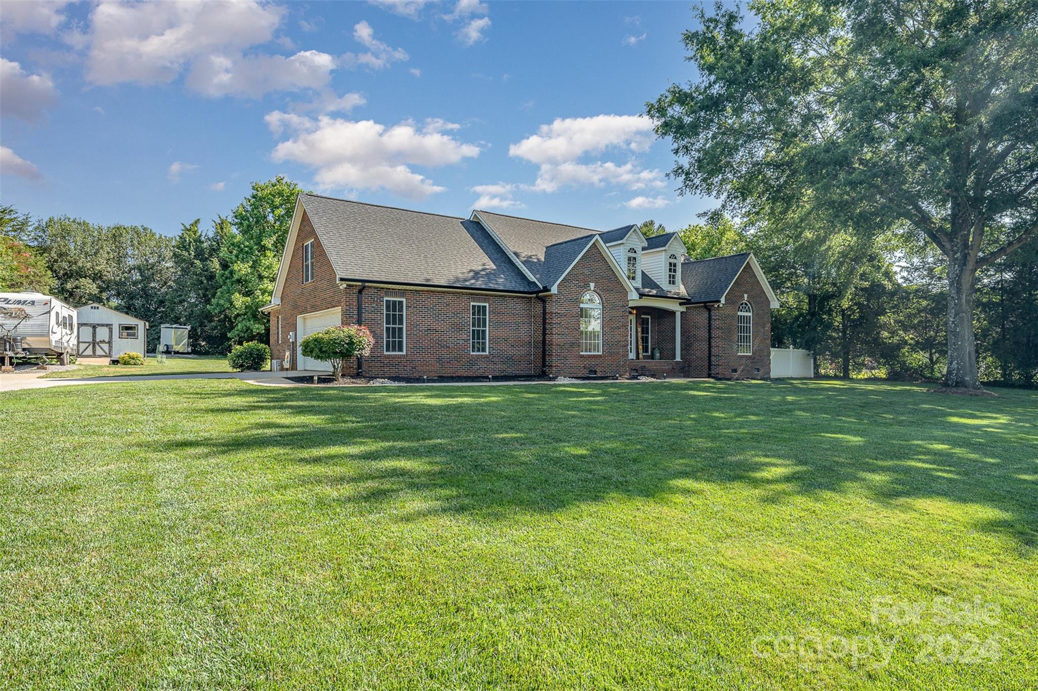 Larkin Sloan Estates - Residential