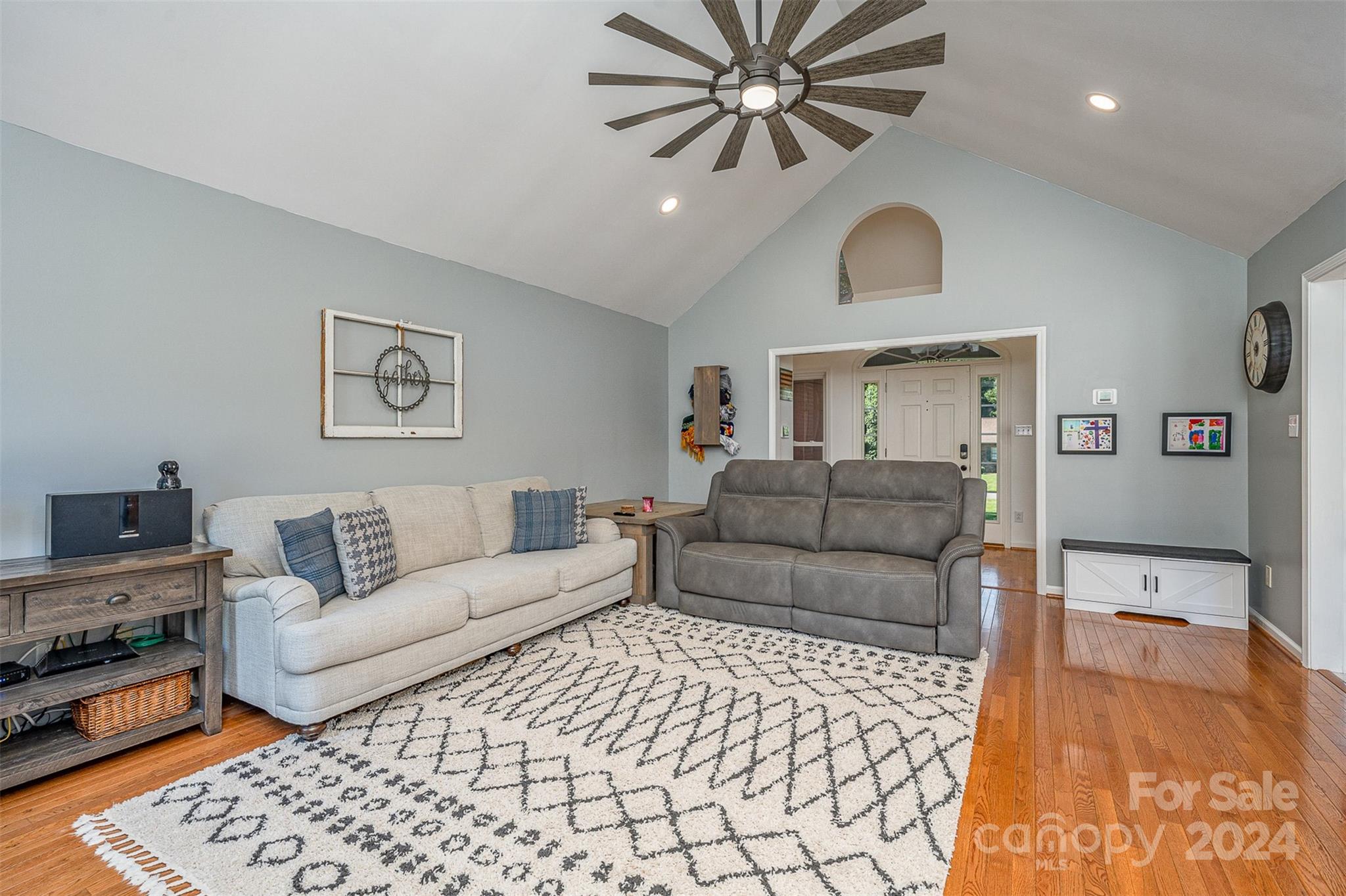 Larkin Sloan Estates - Residential
