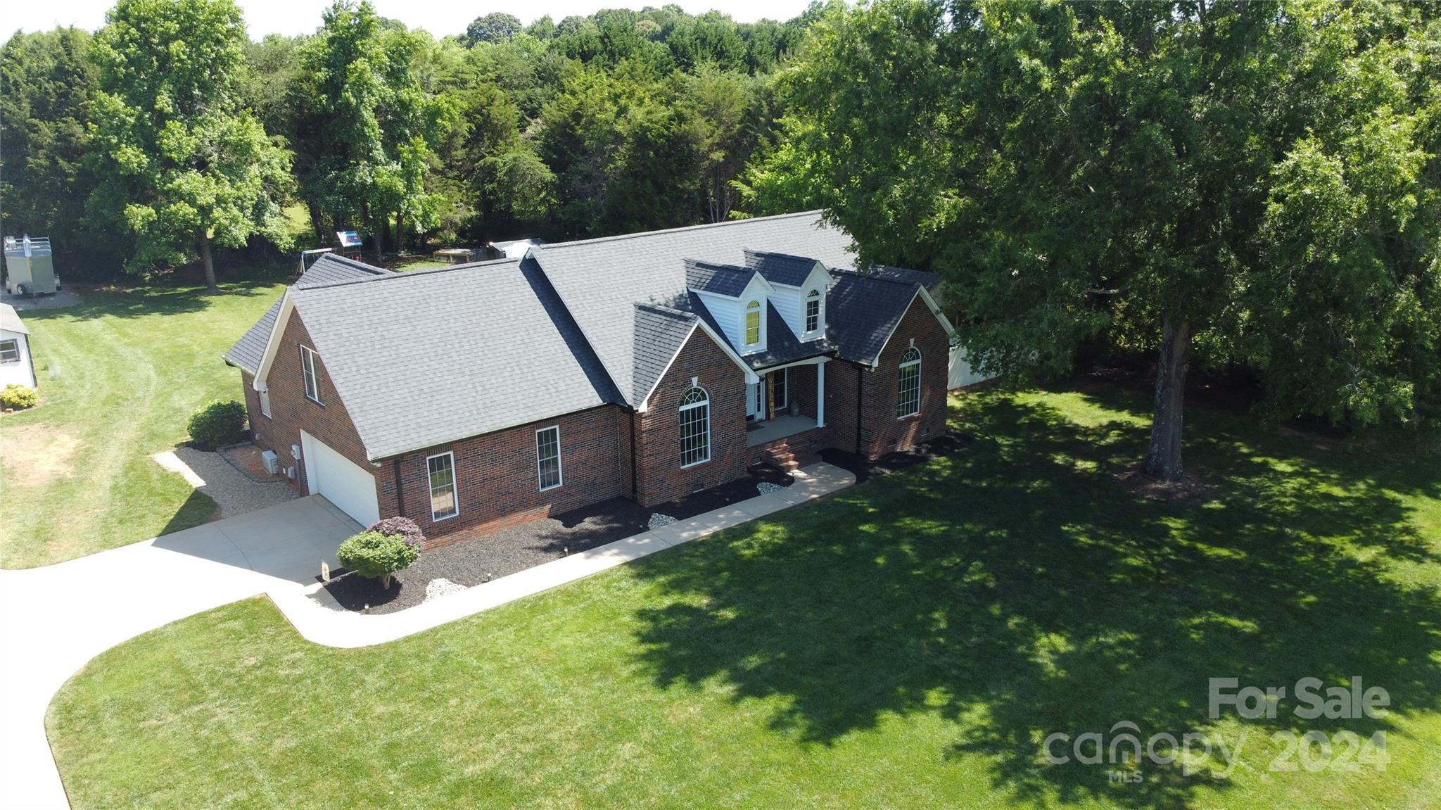 Larkin Sloan Estates - Residential