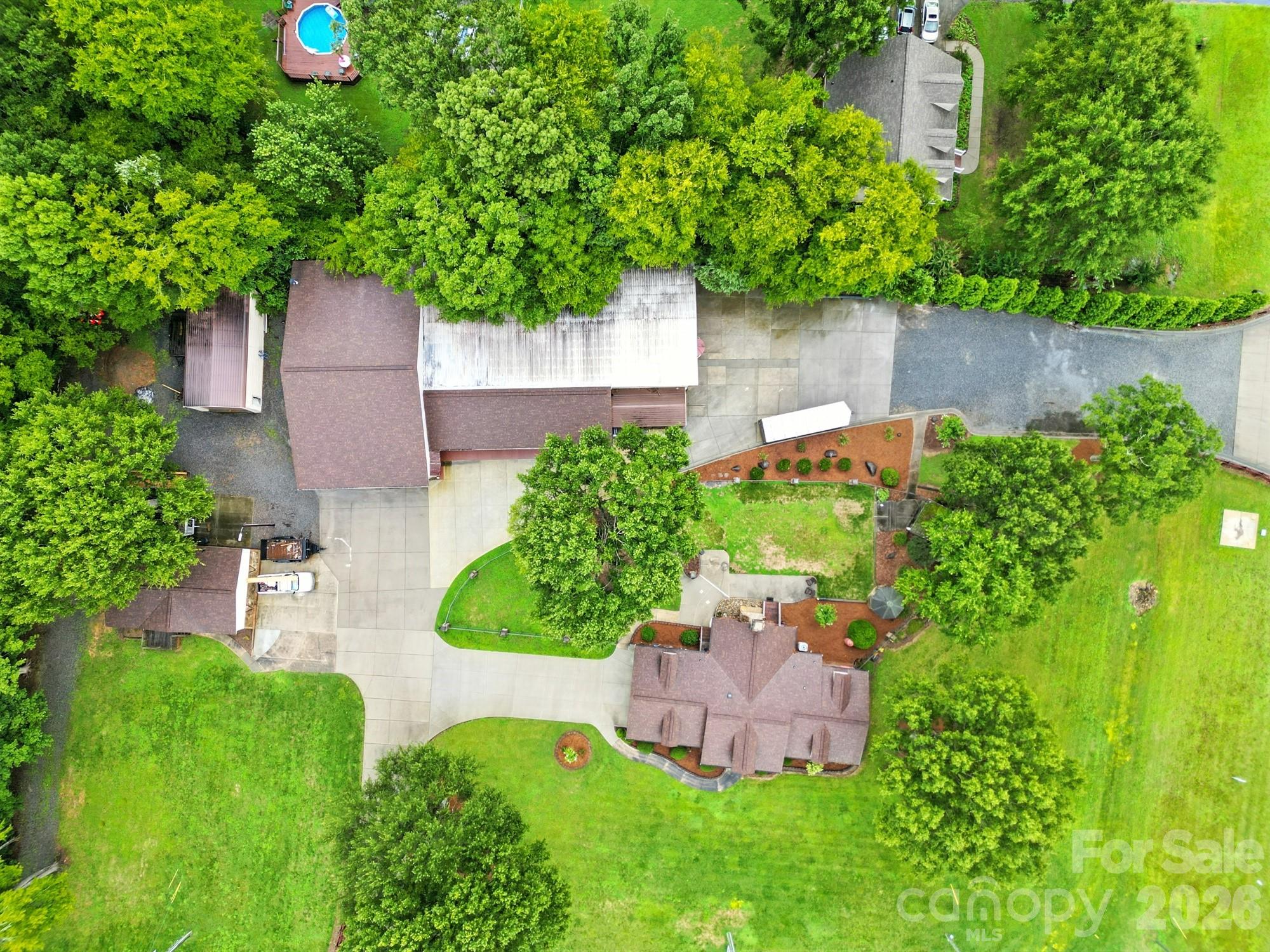 Wolf Meadow Acres - Residential