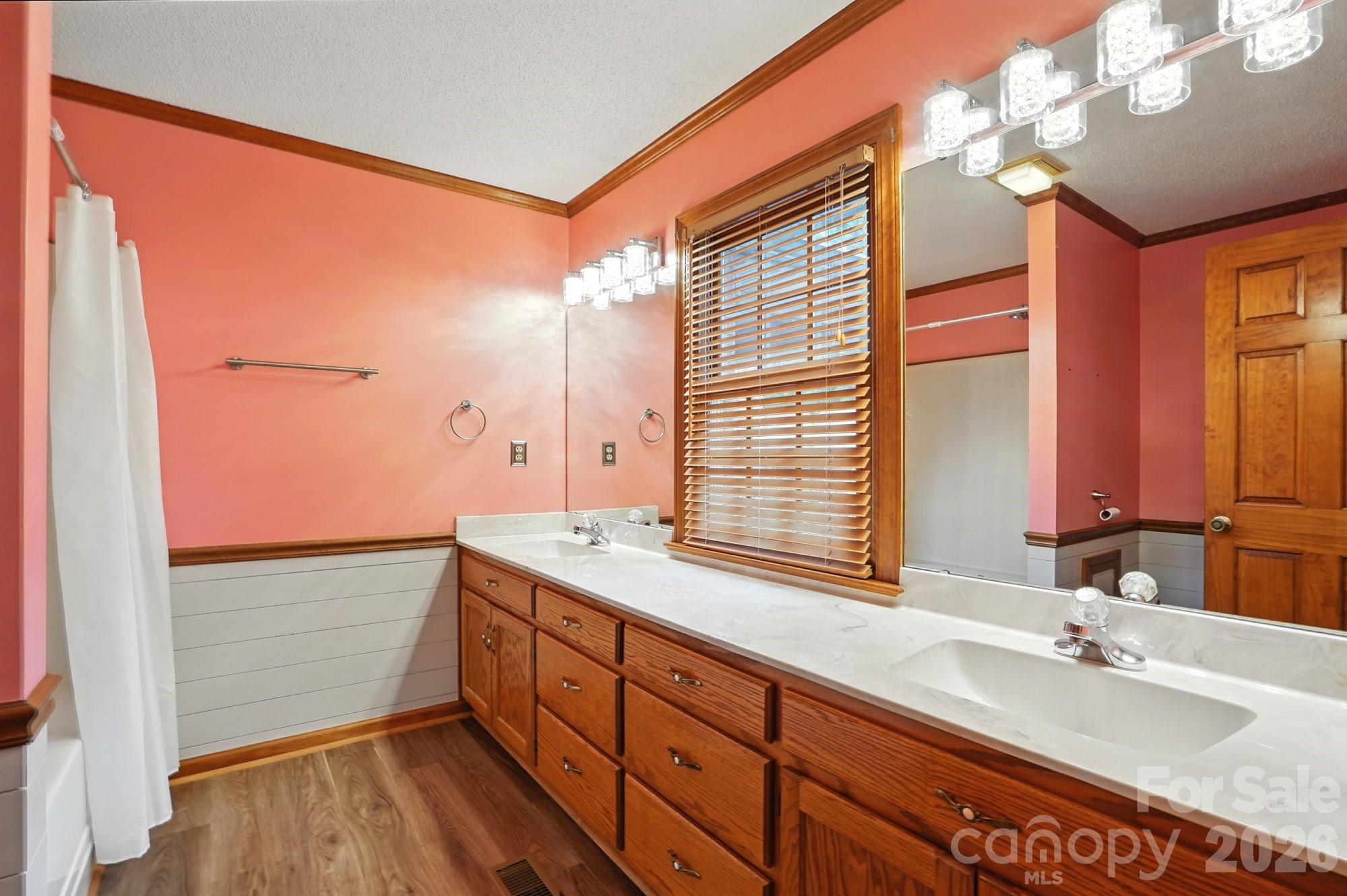 Wolf Meadow Acres - Residential