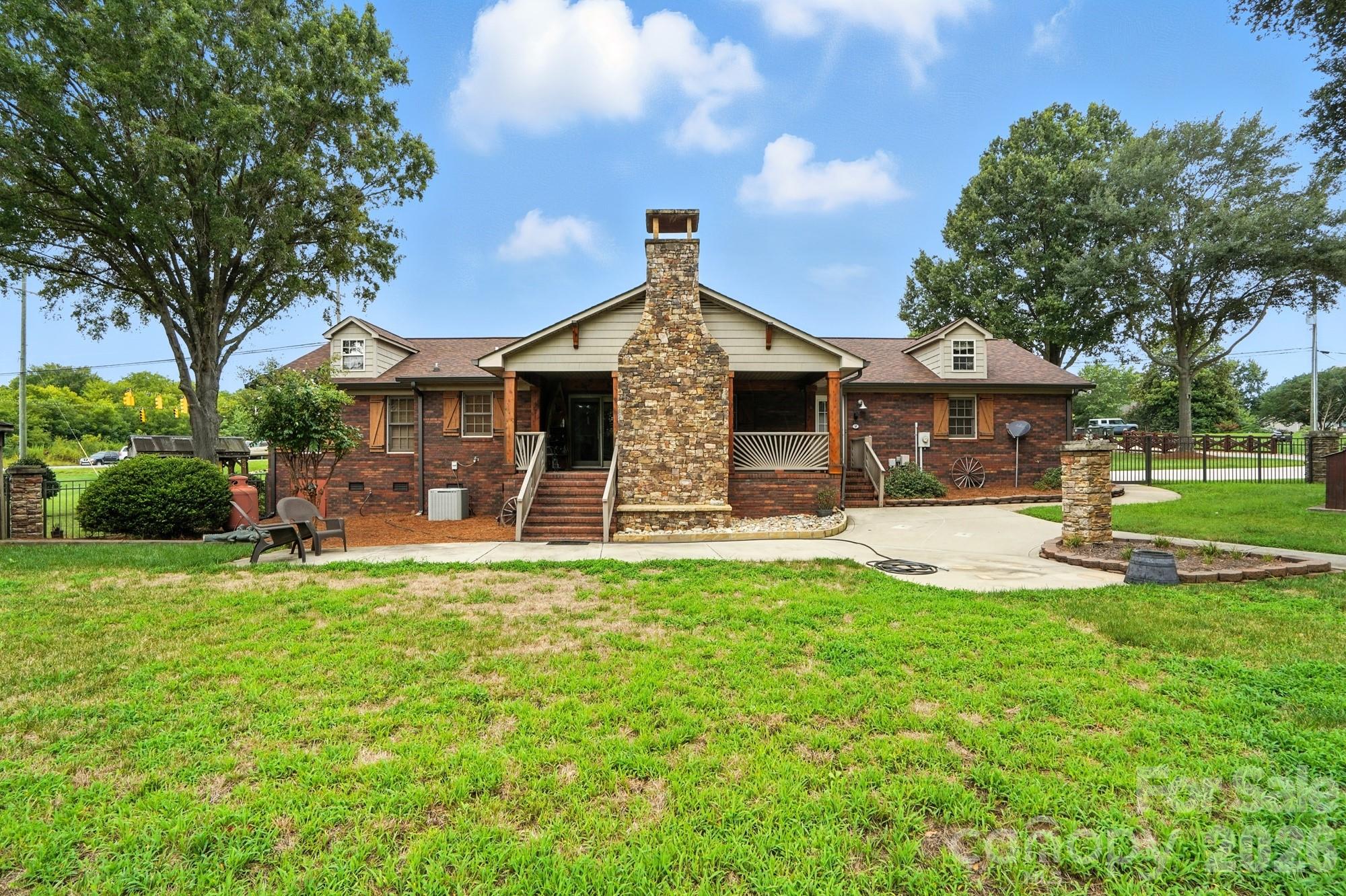 Wolf Meadow Acres - Residential