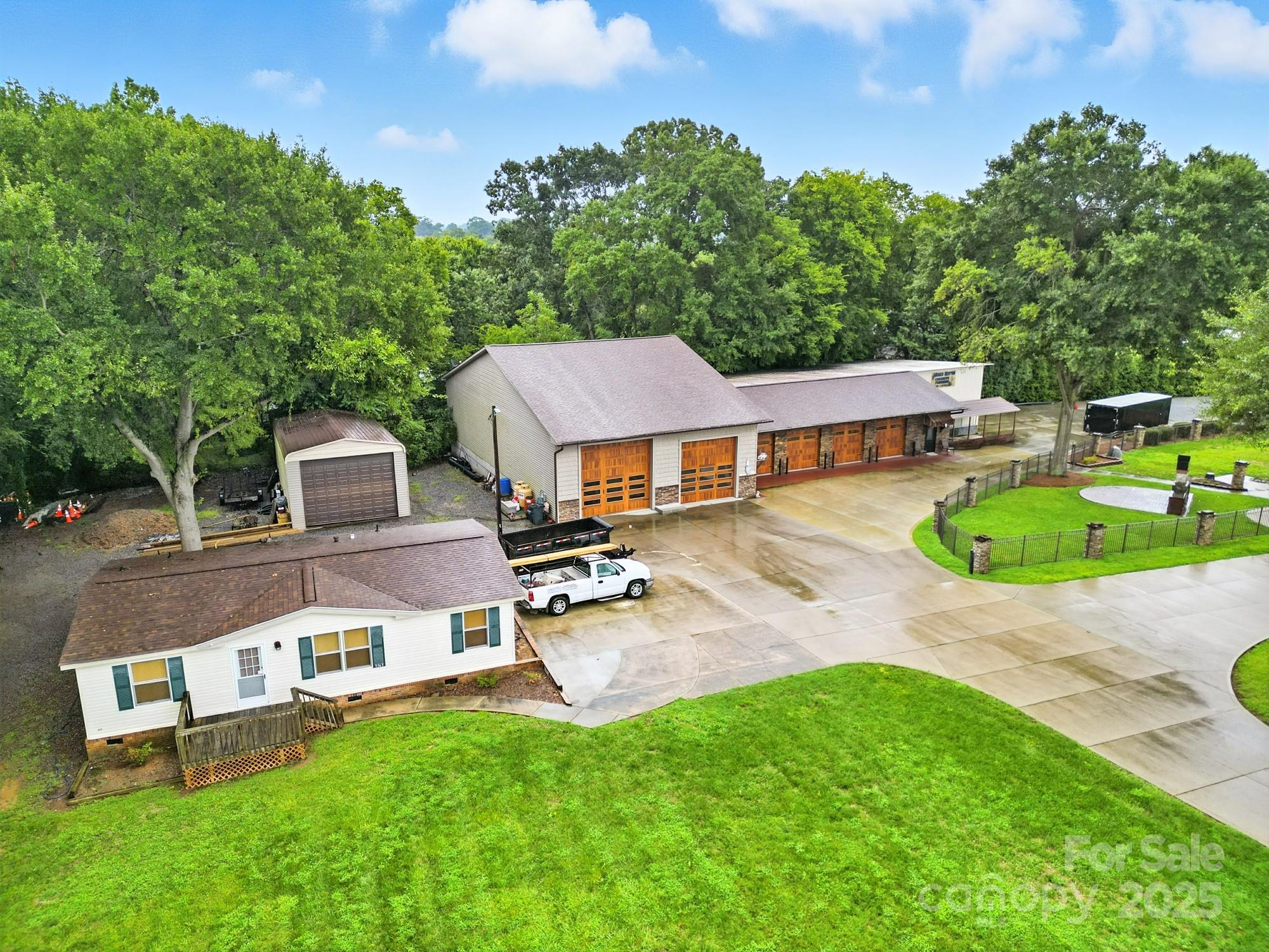 Wolf Meadow Acres - Residential