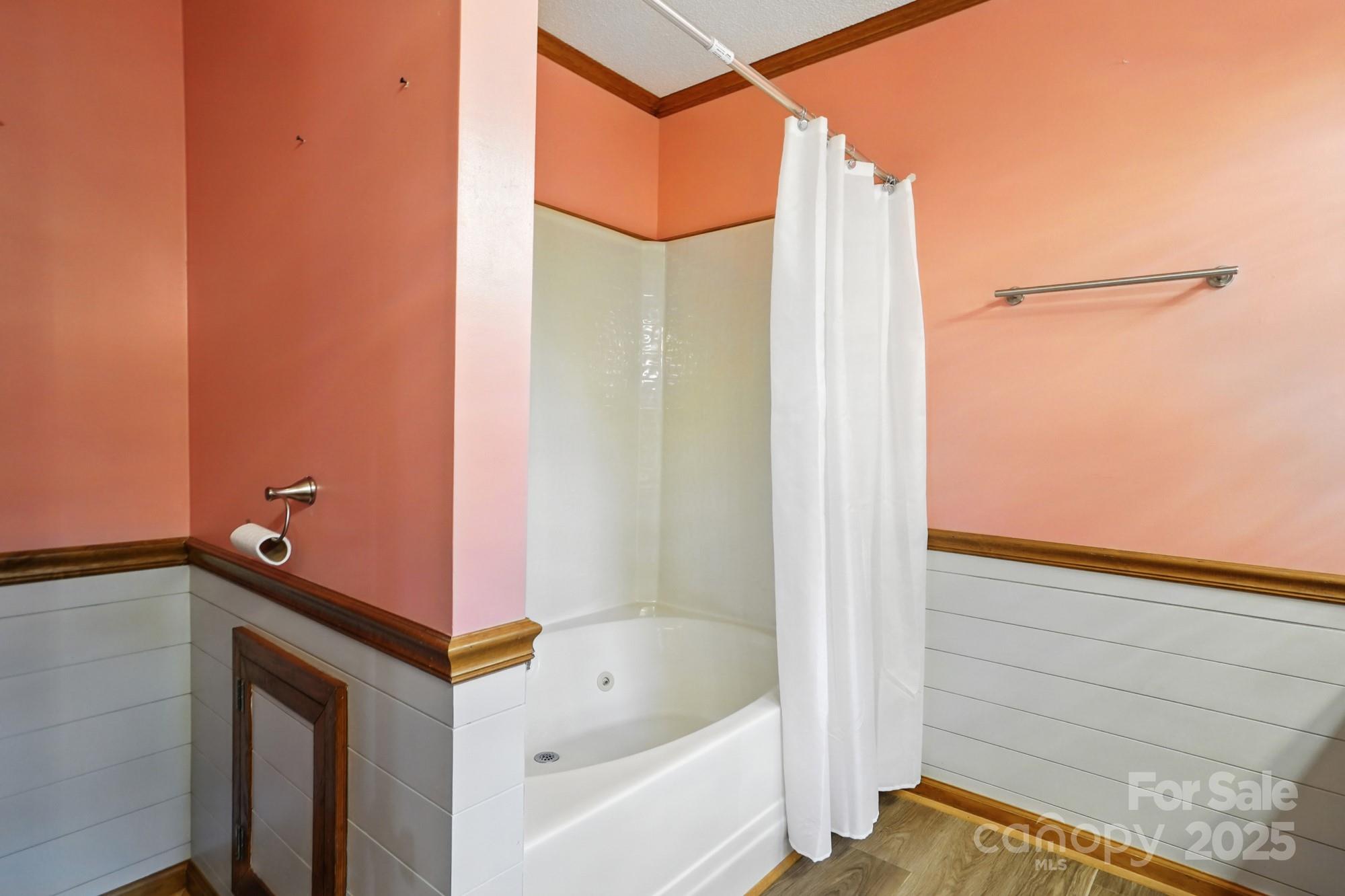 Wolf Meadow Acres - Residential