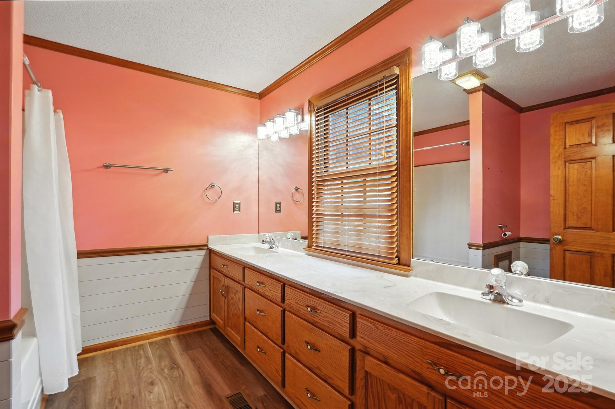 Wolf Meadow Acres - Residential