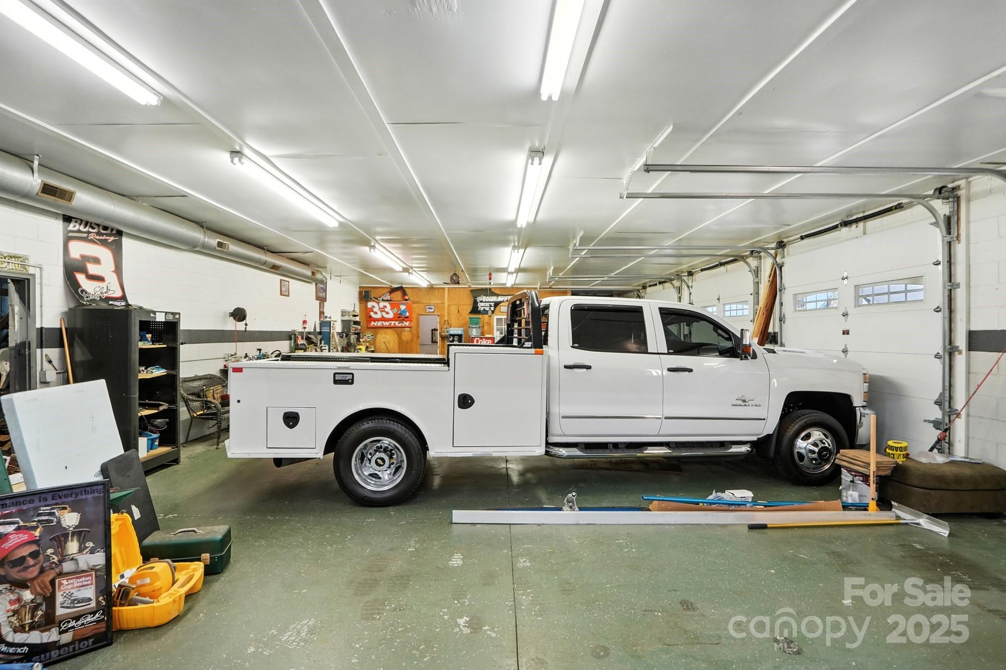 Wolf Meadow Acres - Residential