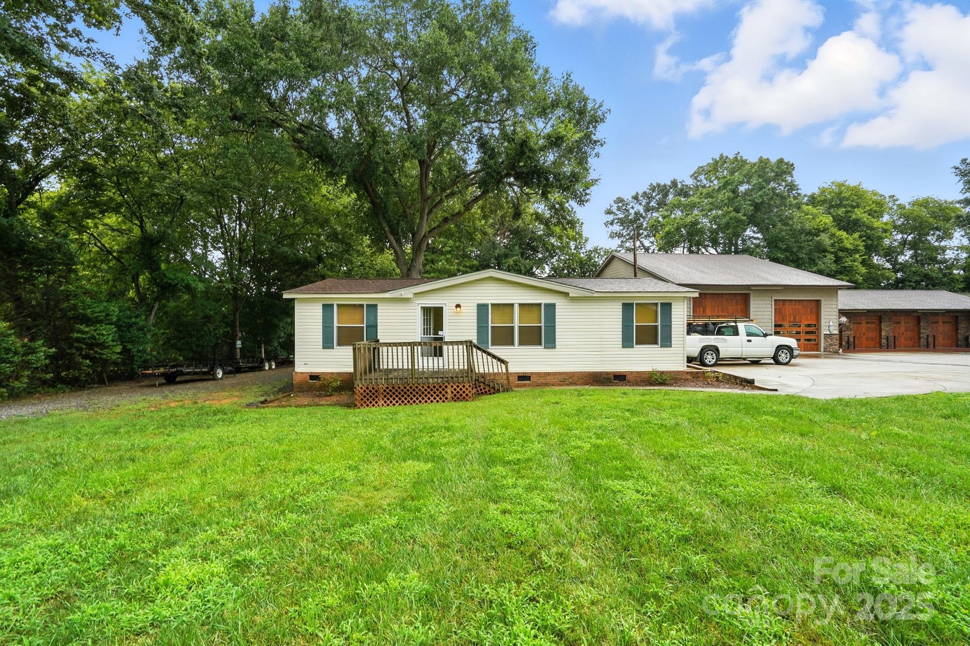 Wolf Meadow Acres - Residential