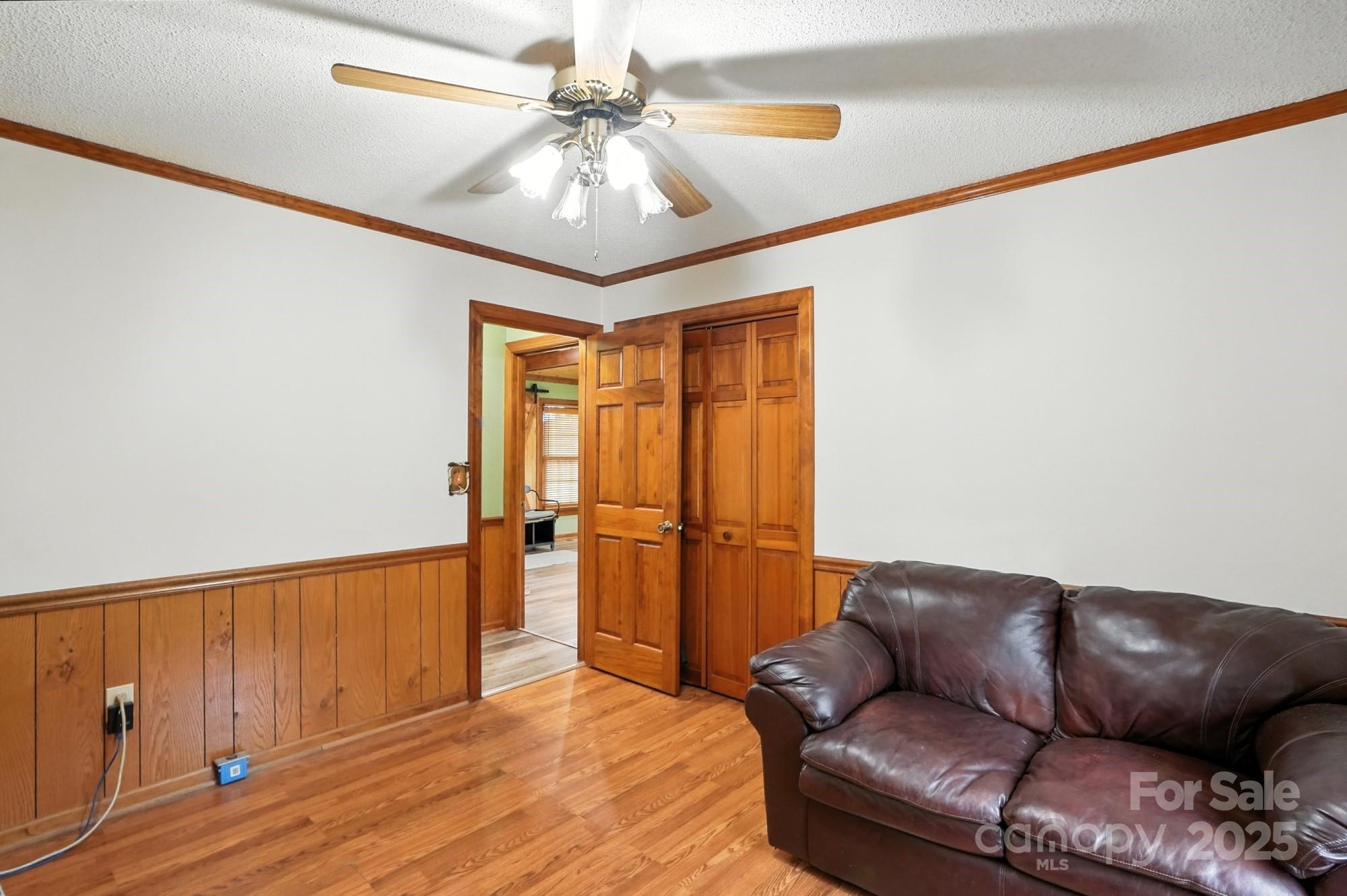 Wolf Meadow Acres - Residential