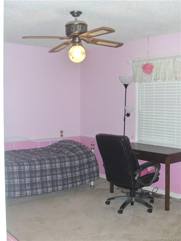 Meadowbrook Acres - Residential