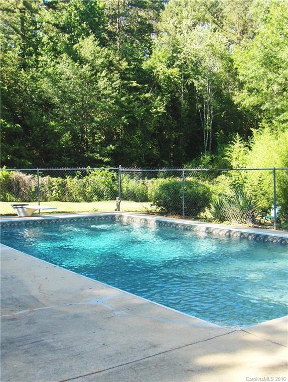 Meadowbrook Acres - Residential