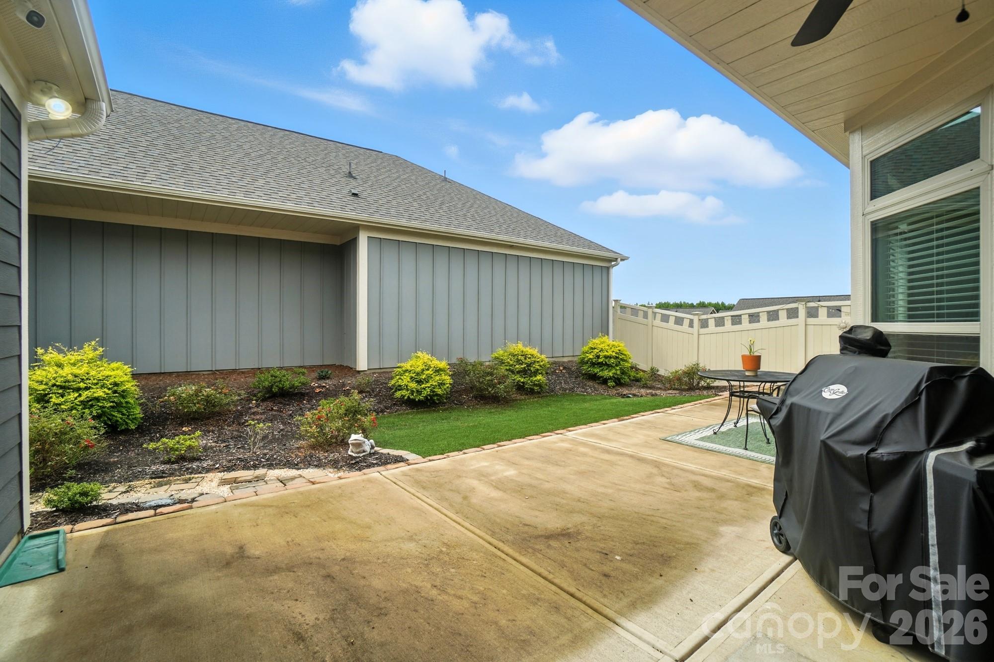 Courtyards on Poplar Tent - Residential