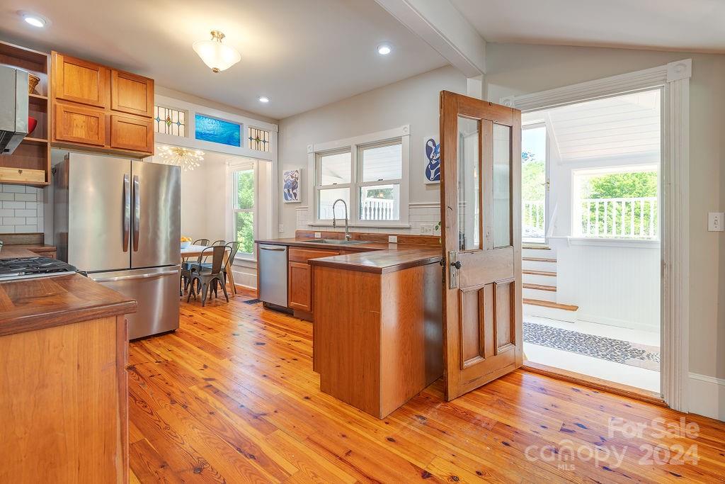 Chestnut Hill - Residential