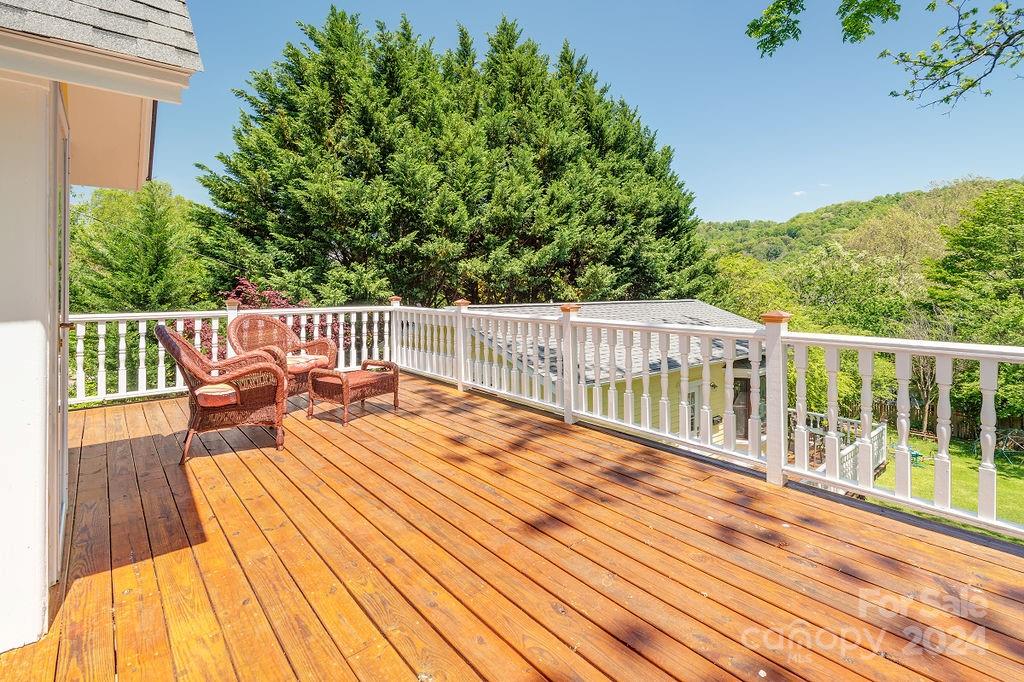 Chestnut Hill - Residential