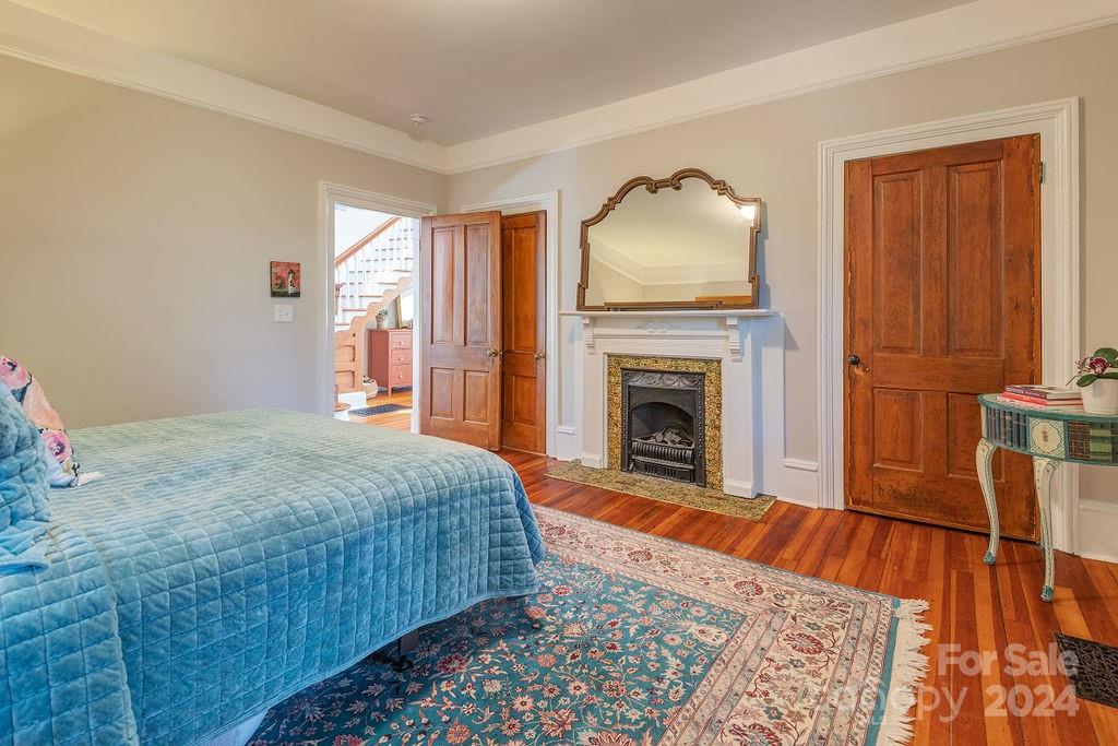 Chestnut Hill - Residential