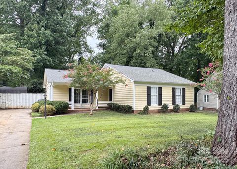 Photo of 9310 Harps Mill Court, Charlotte, NC 28270 (MLS # 4317835)