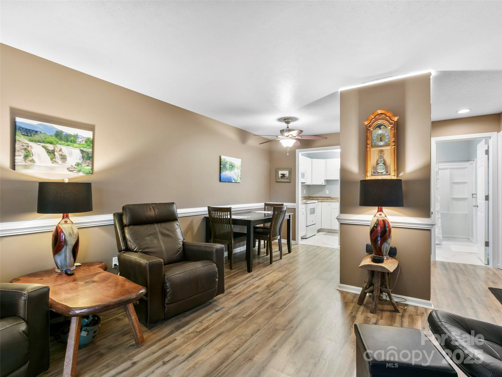 531 Courtwood Lane 2