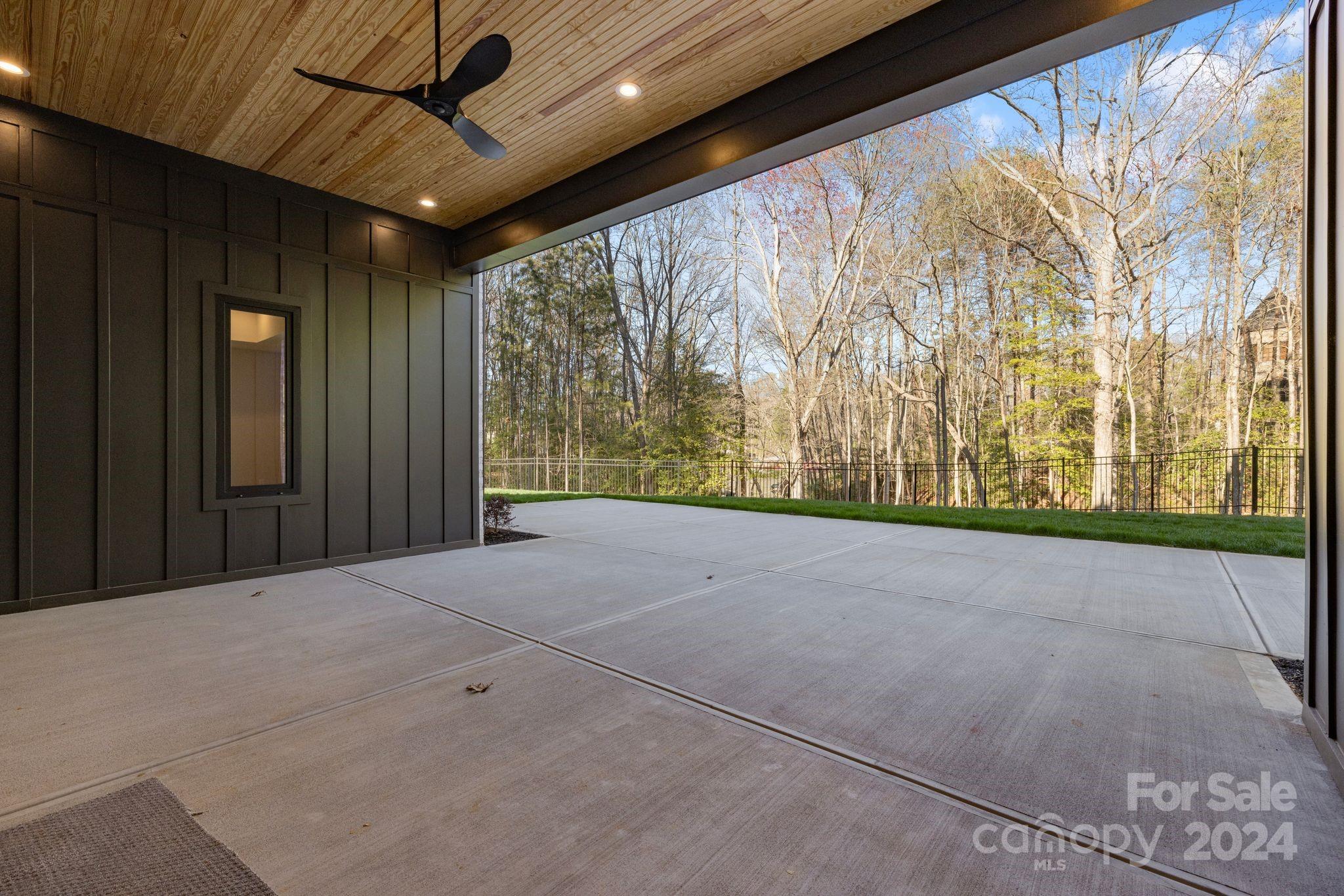 Norman Pointe - Residential