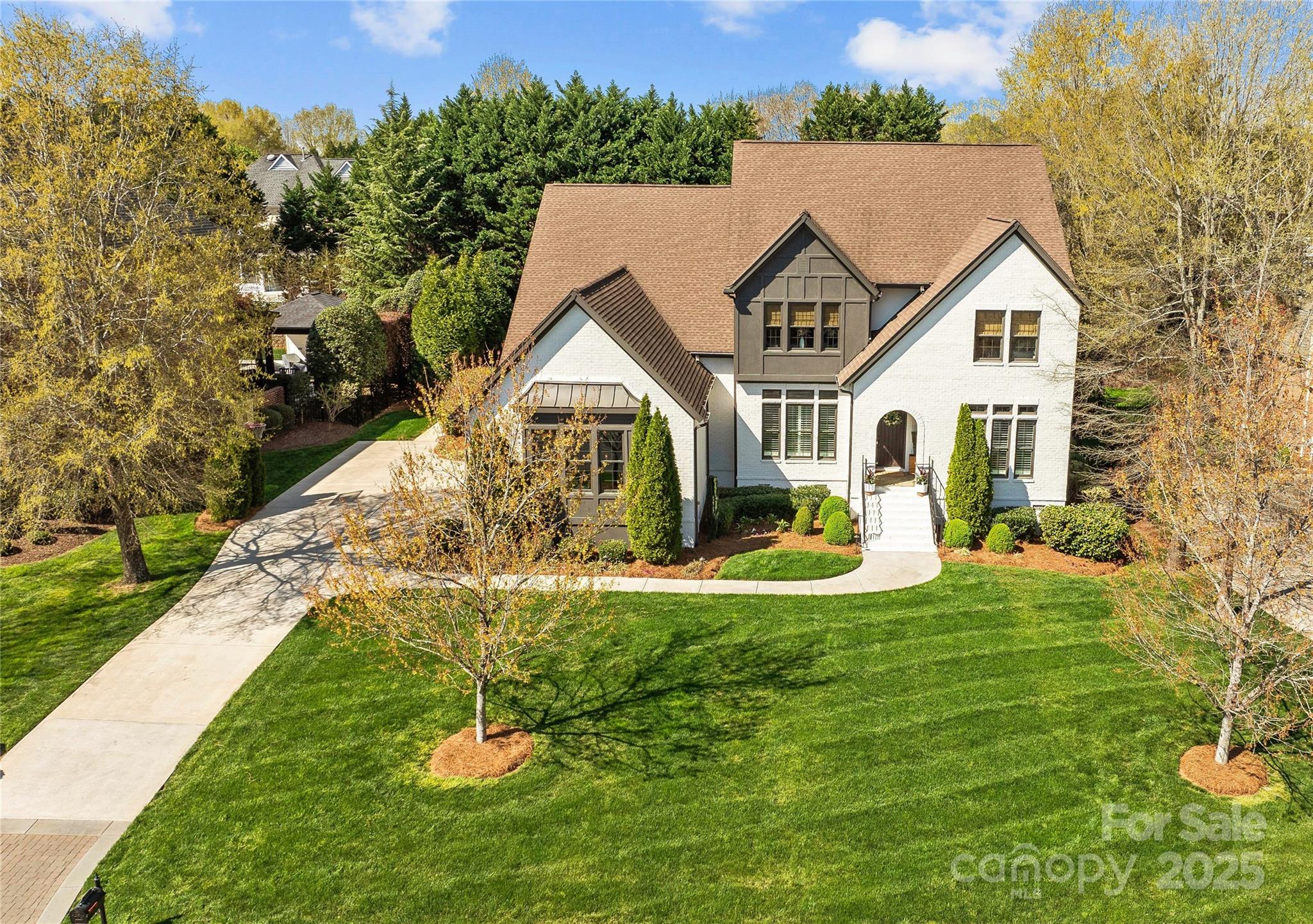 318 Montrose Drive