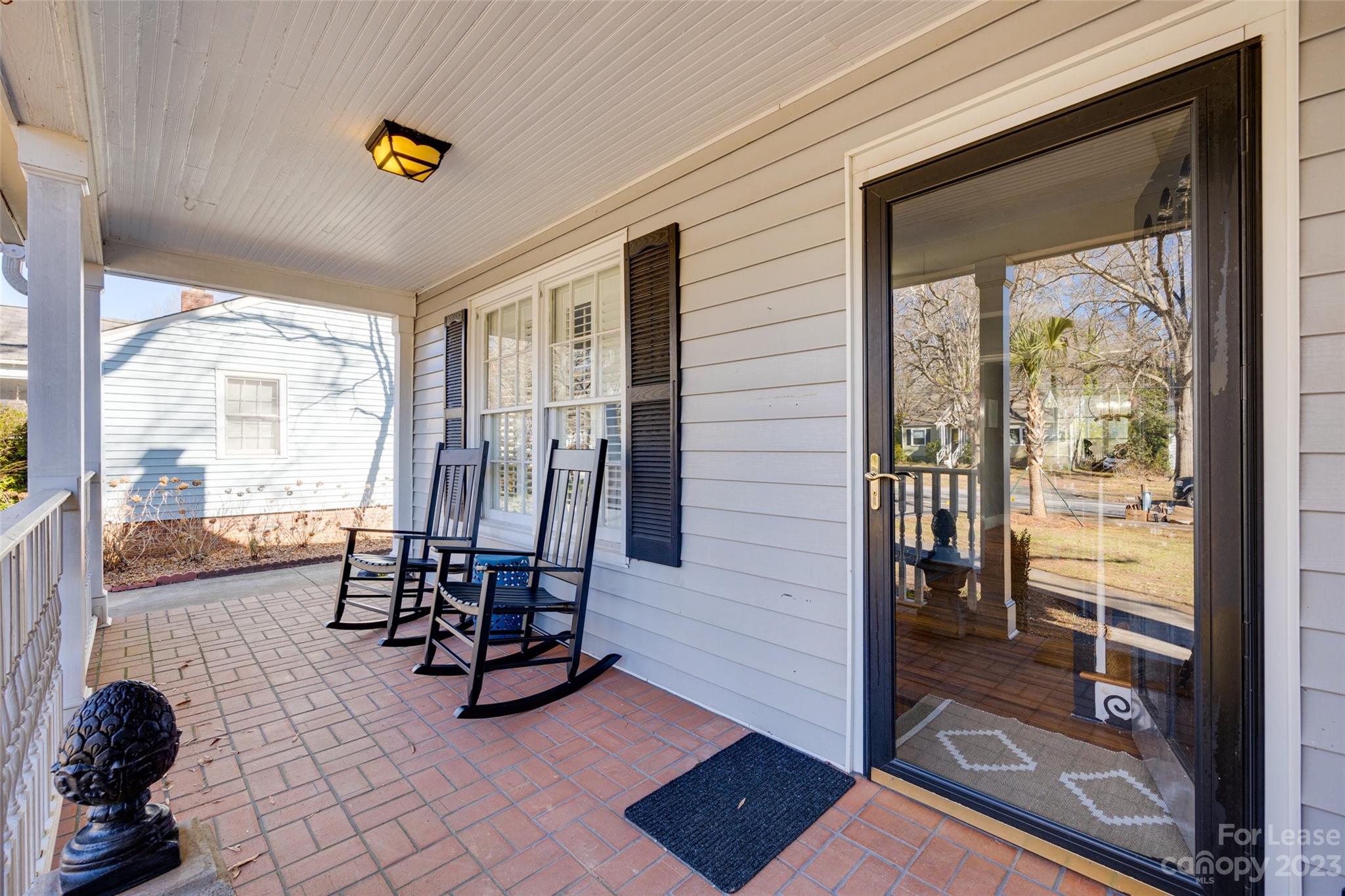 Seventeen Acres - Residential Lease