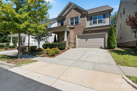 Photo of 15107 Rocky Bluff Loop, Davidson, NC 28036 (MLS # 4302260)