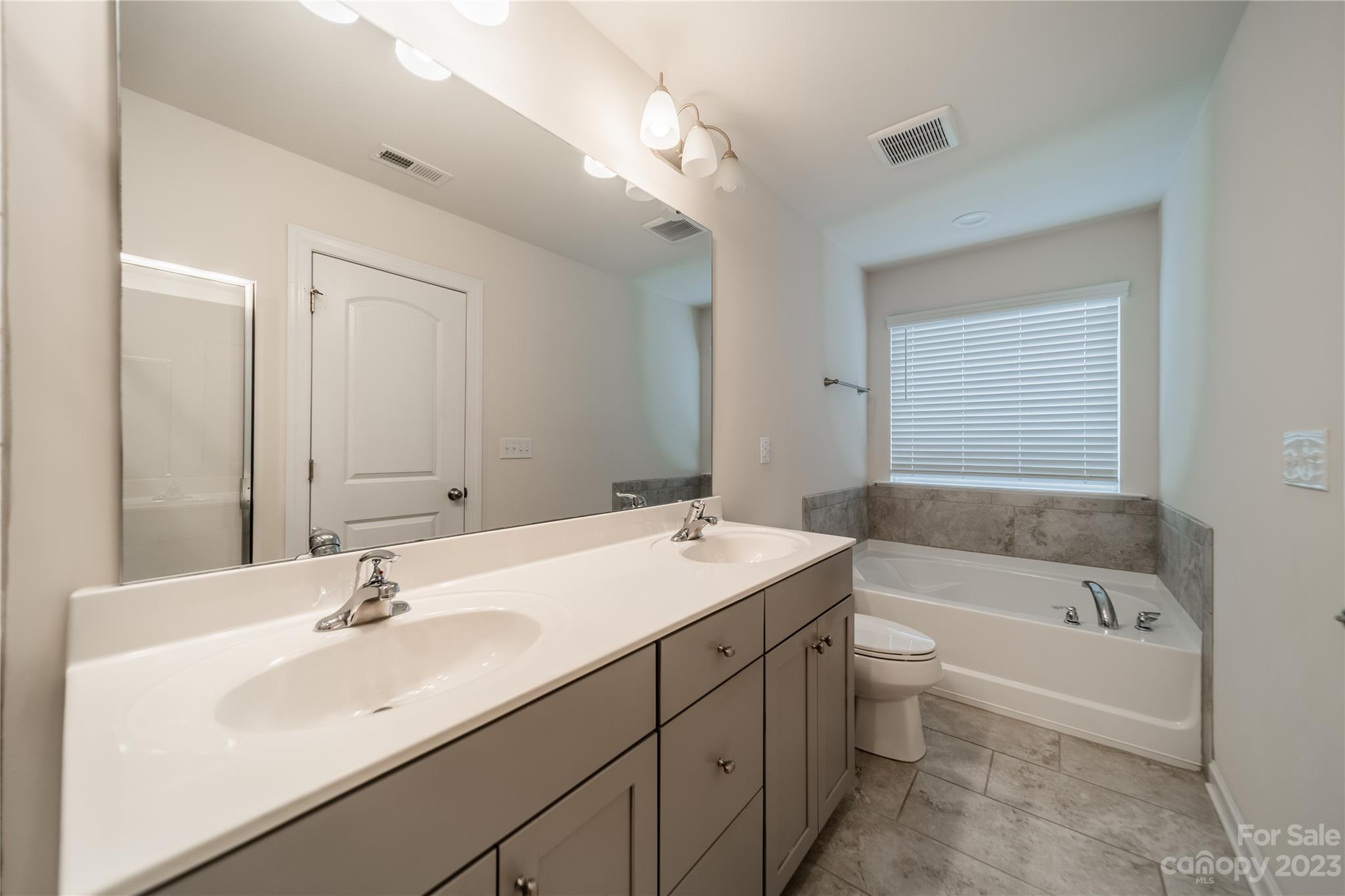 Stonehaven at Berewick - Residential