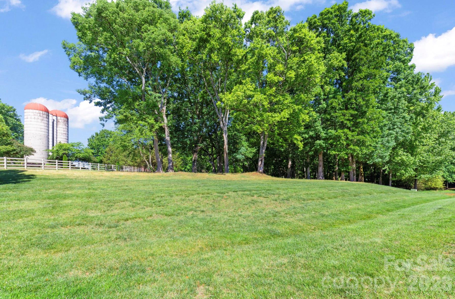 6639 Joli Cheval Lane 4
