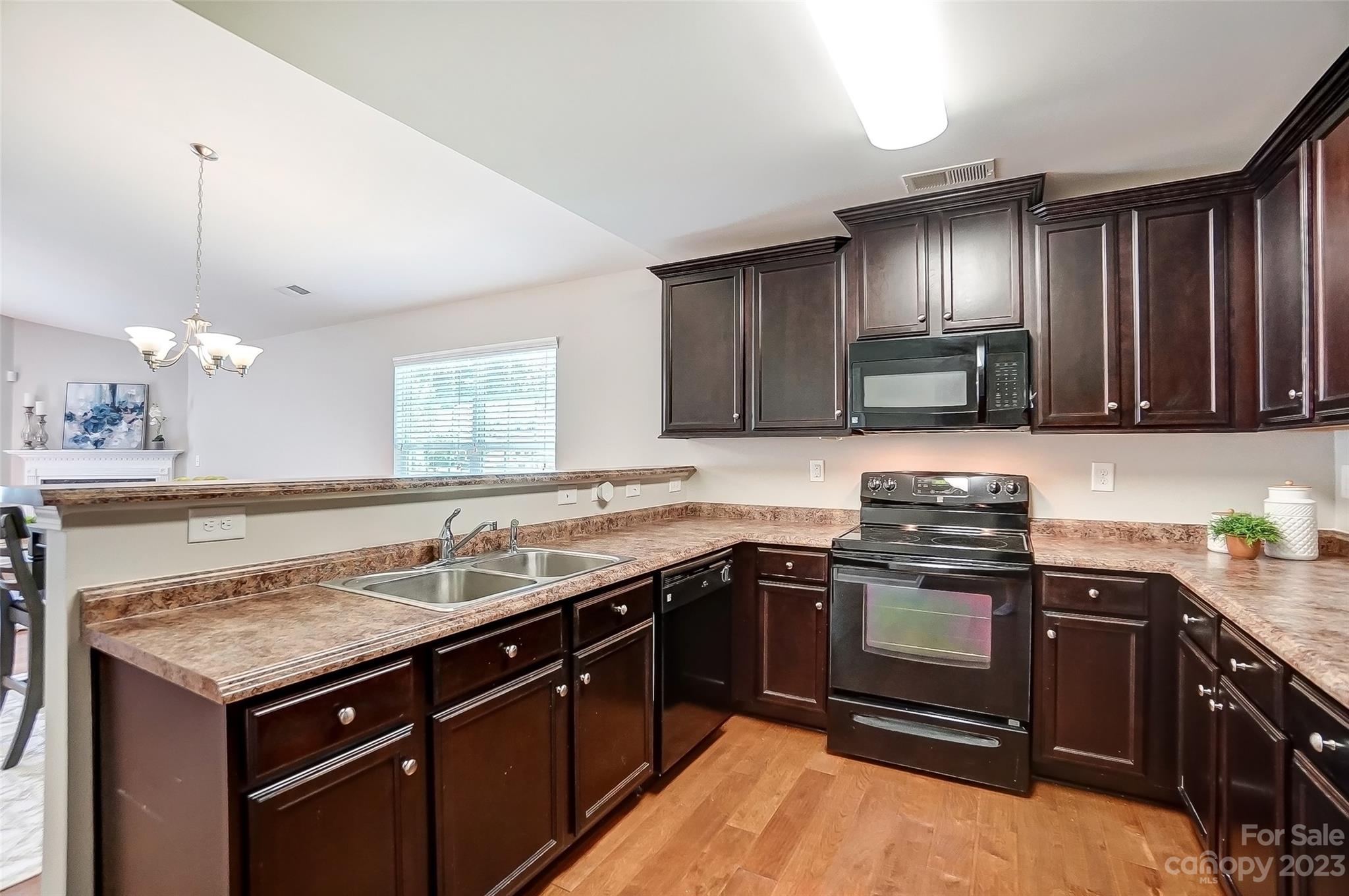 Northlake Landing - Residential