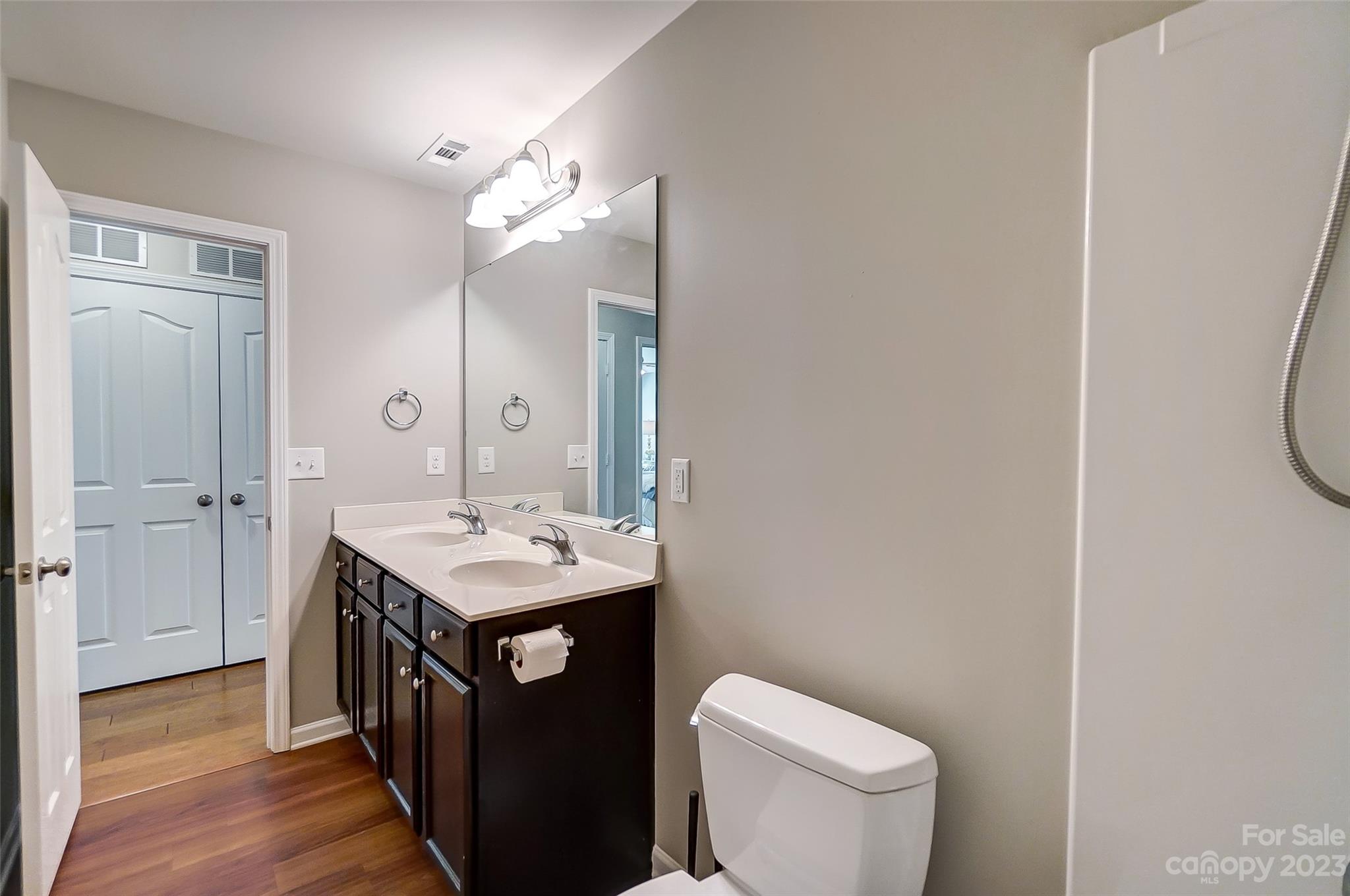 Northlake Landing - Residential