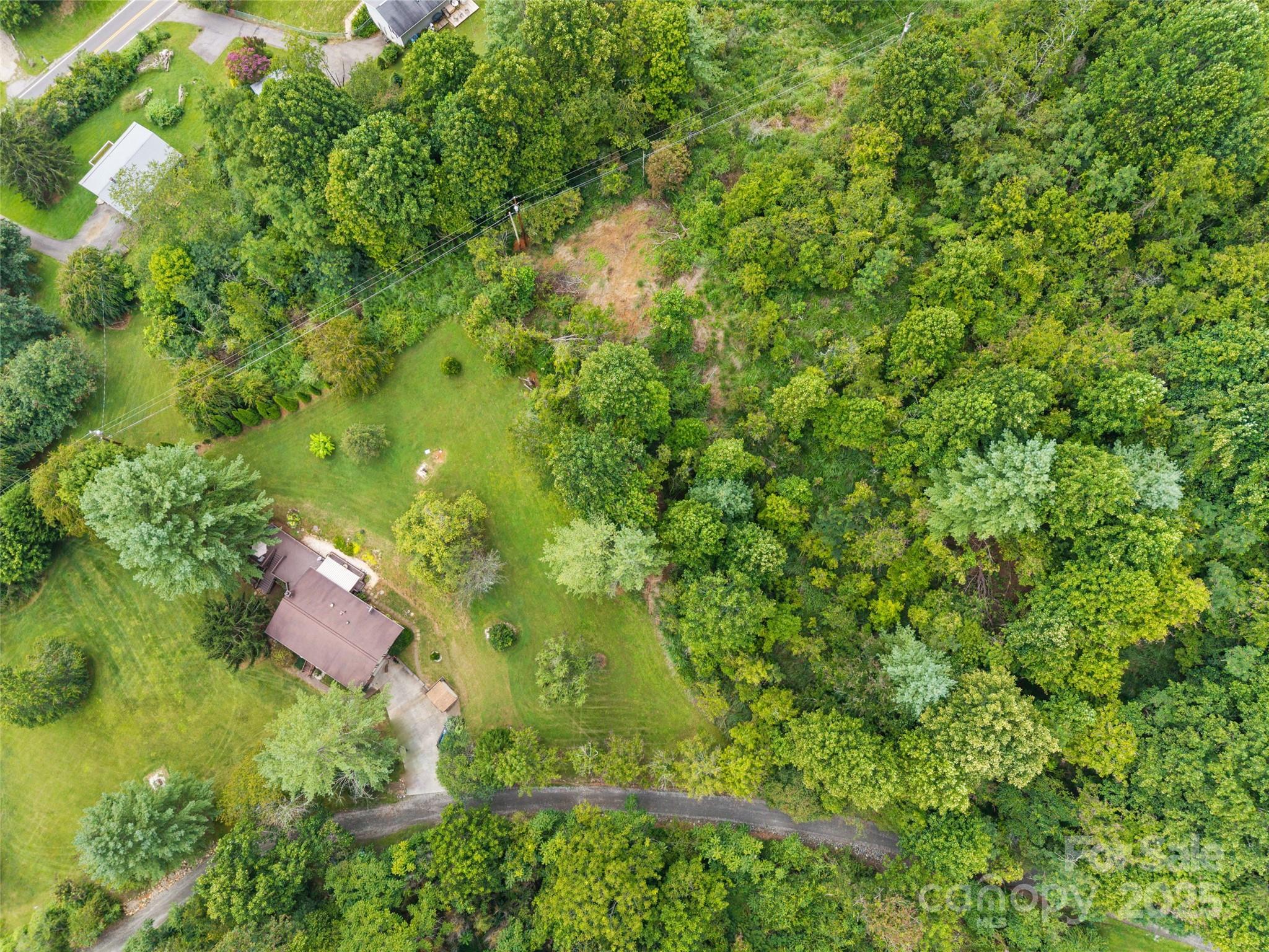 41 Red Fox Den Road