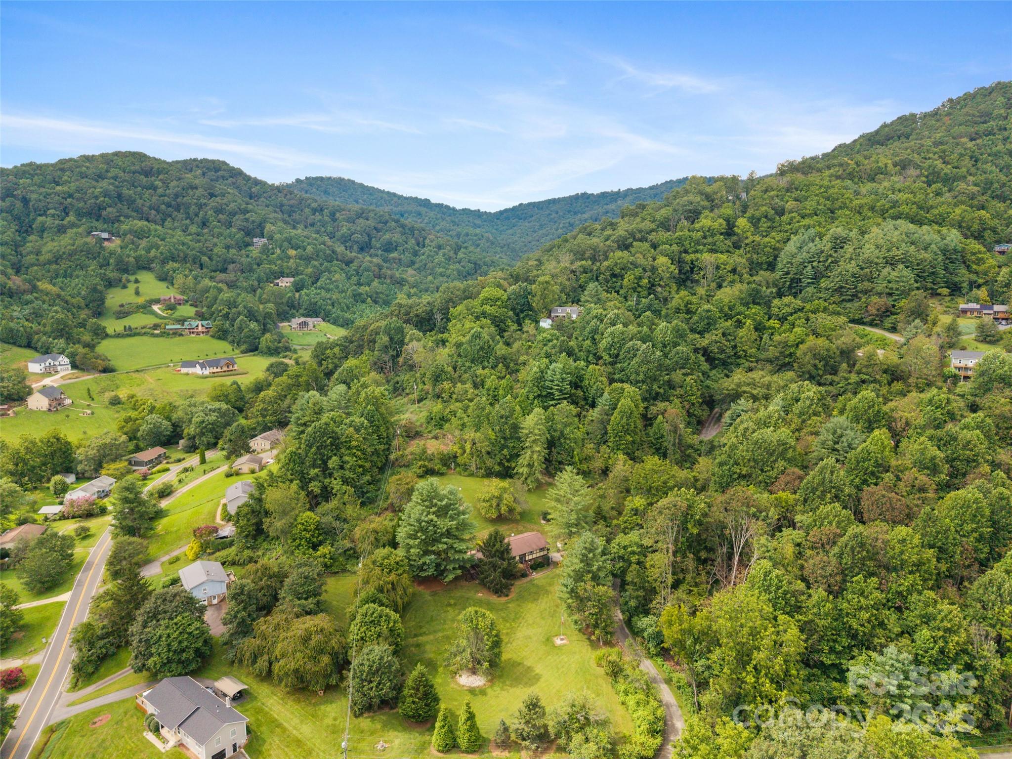 41 Red Fox Den Road