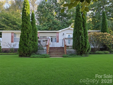 Photo of 2524 Cabelos Drive, Lincolnton, NC 28092 (MLS # 4435687)