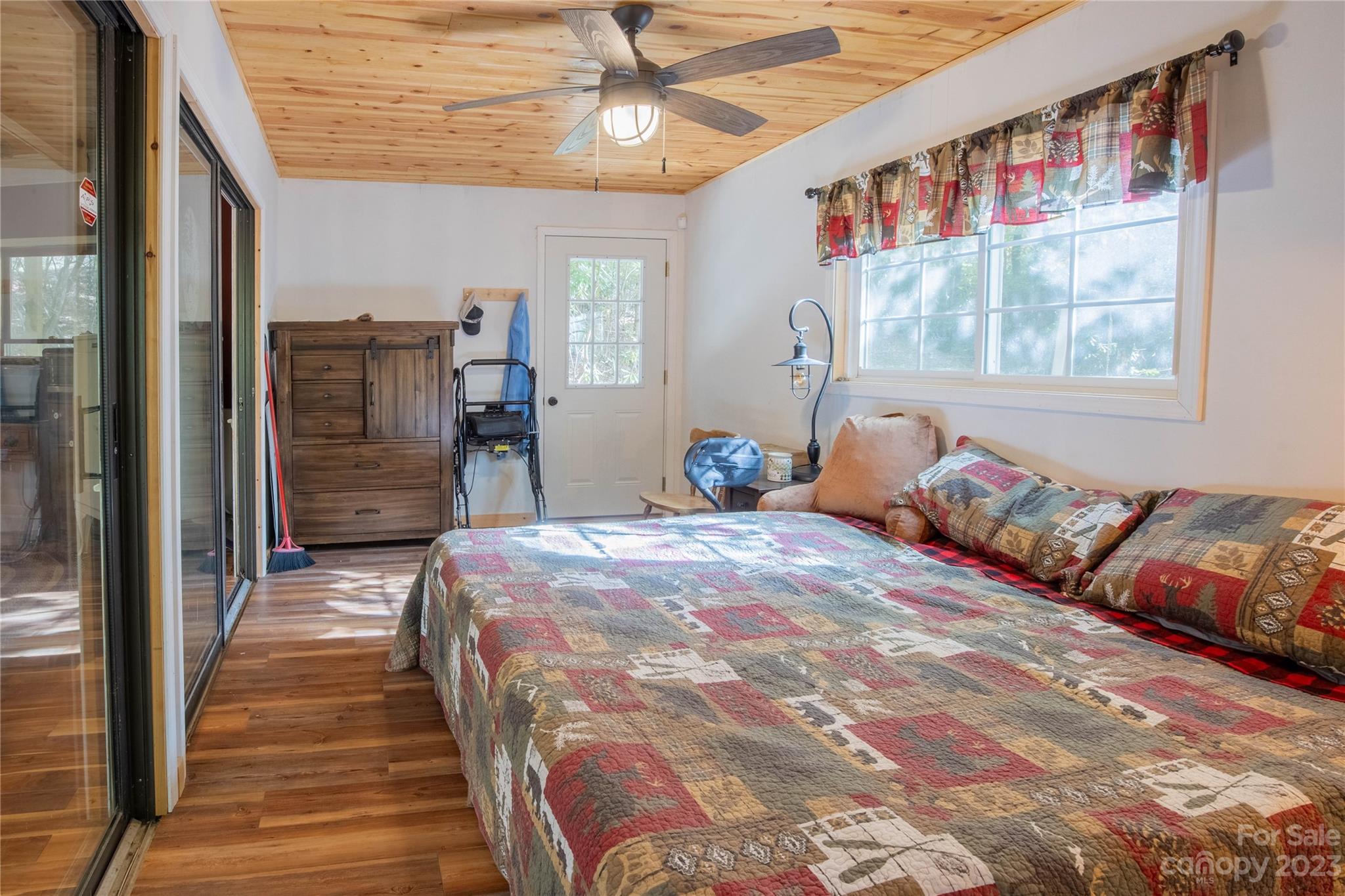 Bear Den Acres - Residential