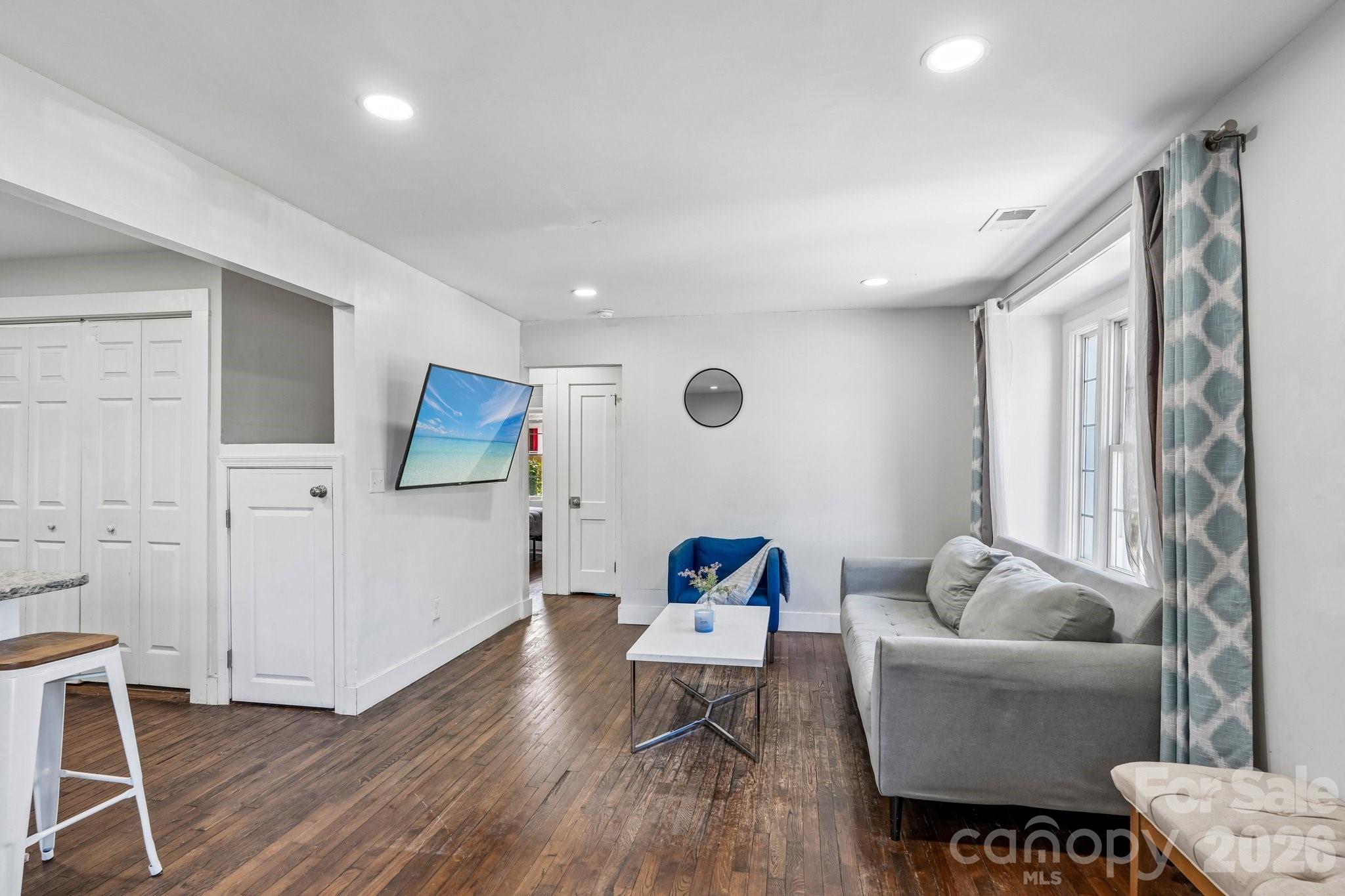 1824 Double Oaks Road