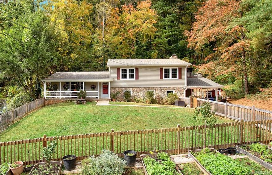 Welcome home! This split foyer home boasts 3 bedrooms and 2 full baths on the upper level, newer 30 roof, updated kitchen with stainless appliances, open floor plan in kitchen, dining and living room. Brand new dishwasher and microwave. The basement level offers 800+ finished space for a family room, extra bedroom with half bath and laundry room. Enjoy watching the pups or kids playing safely in the fully fenced front yard. Roundette located behind the house, now used for storage.