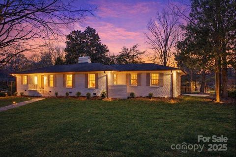 6300 Burlwood Road Charlotte NC 28211