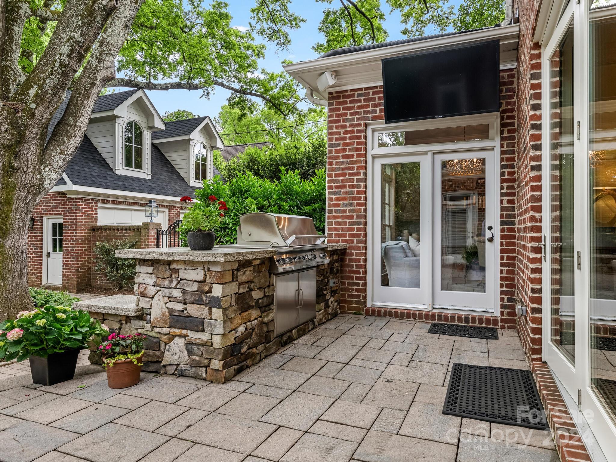 Myers Park - Residential