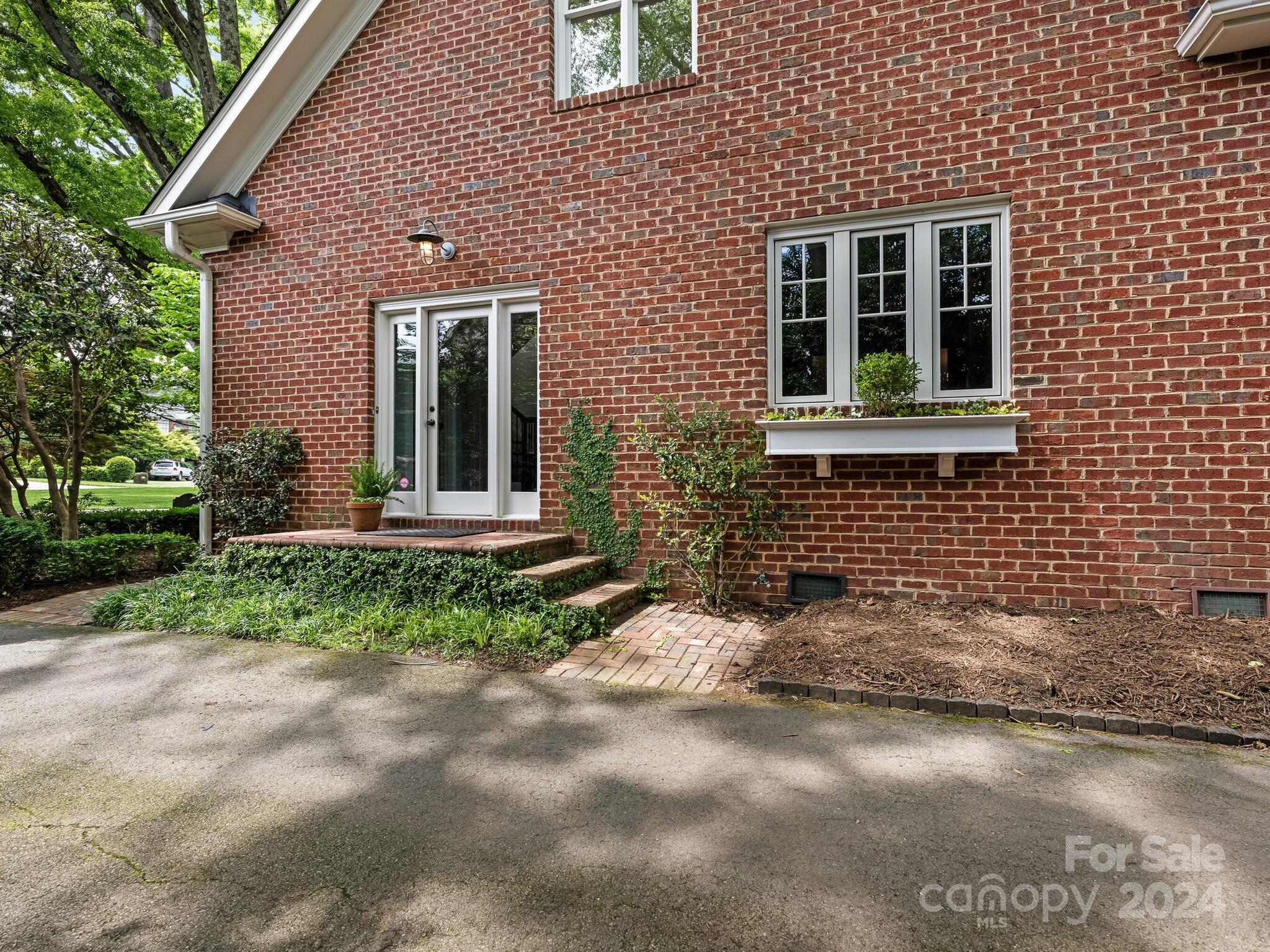 Myers Park - Residential