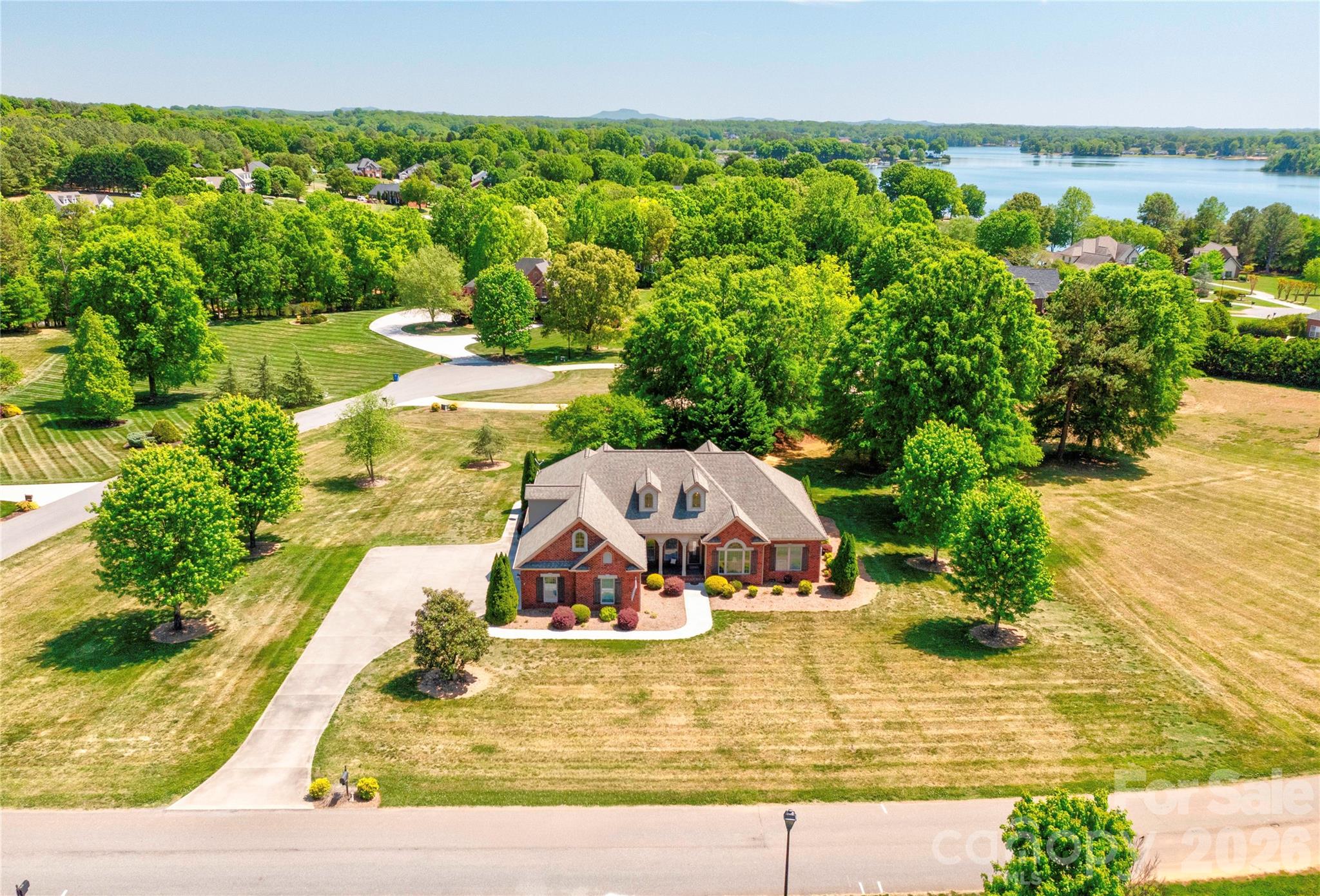 207 Cross Creek Drive