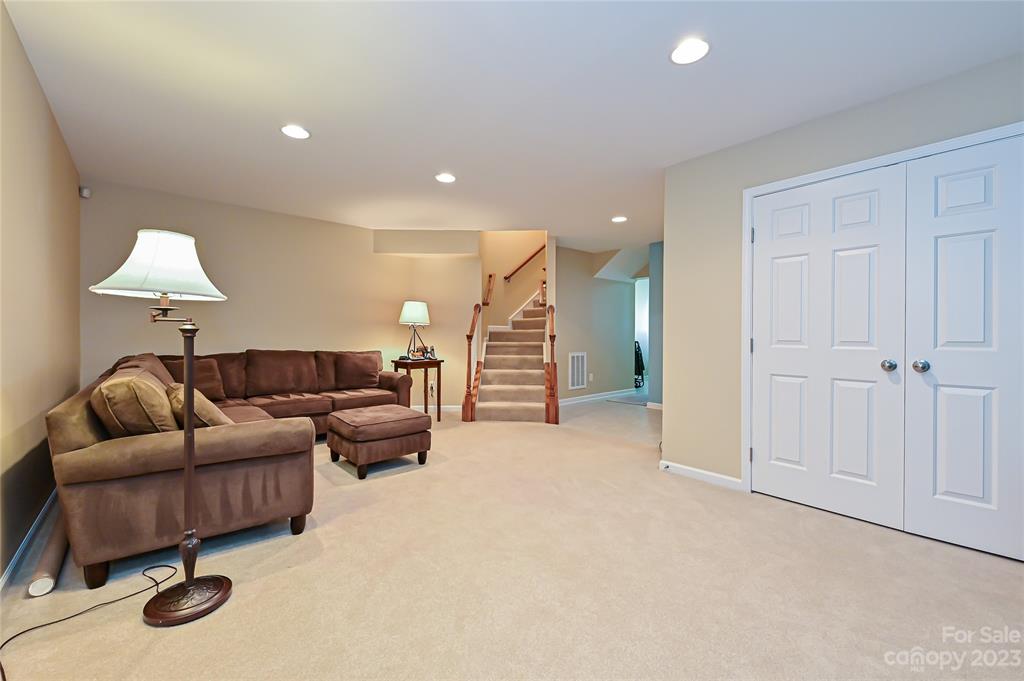 Lake Norman Cove at Jetton - Residential