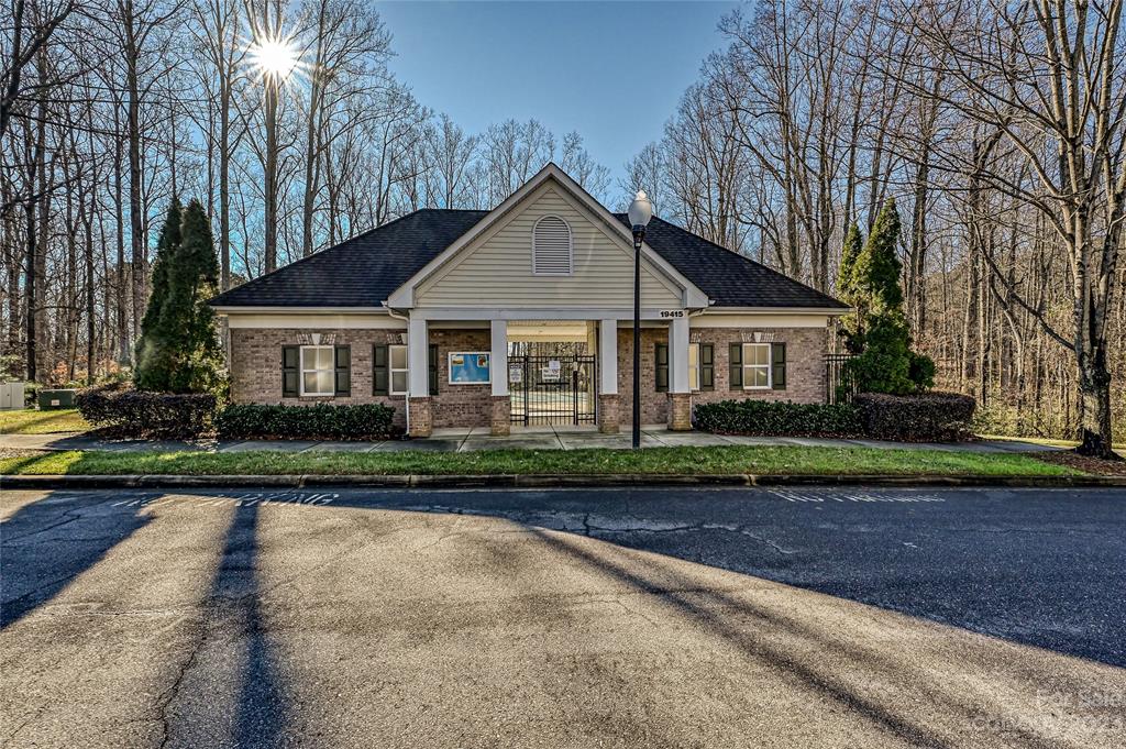 Lake Norman Cove at Jetton - Residential