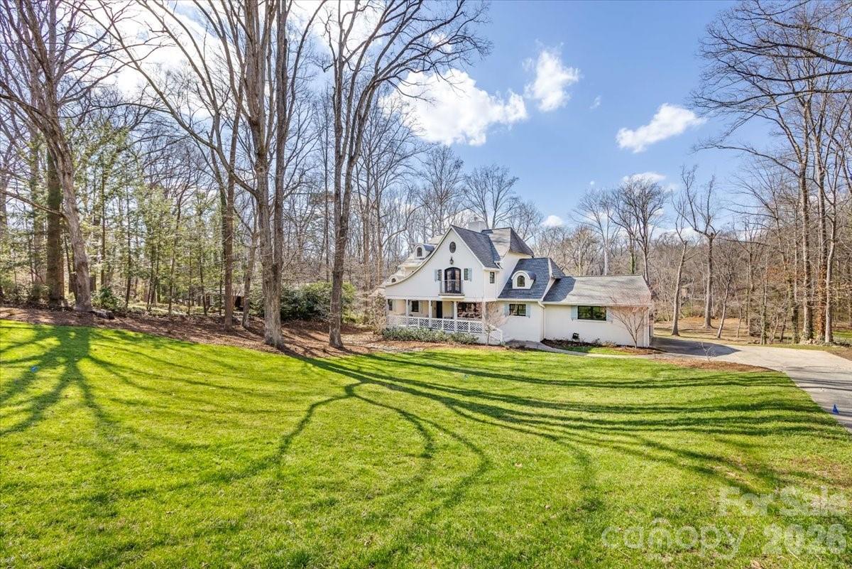 1010 River Oaks Lane