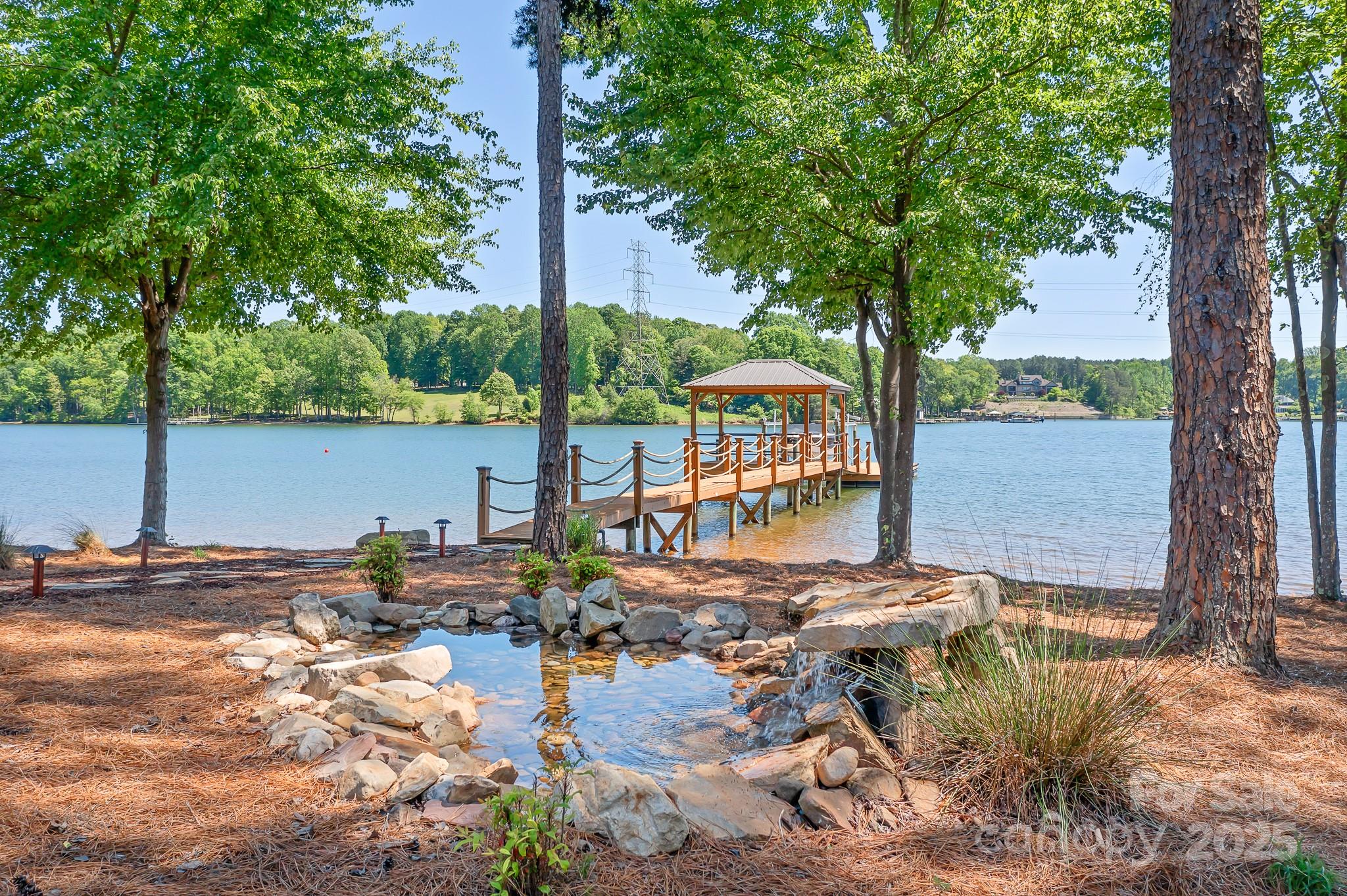 Falls Cove - Residential