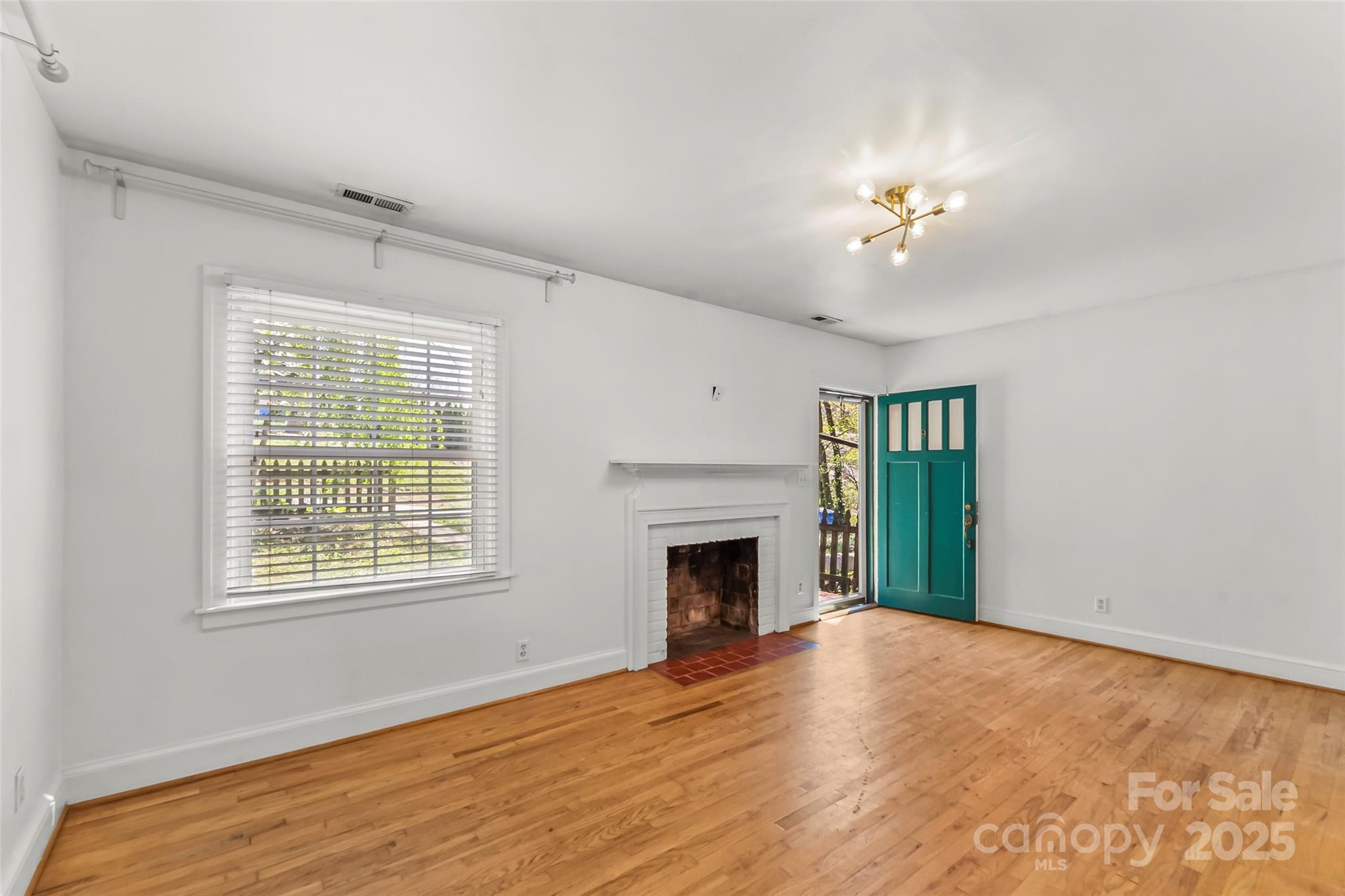 9 Canterbury Road