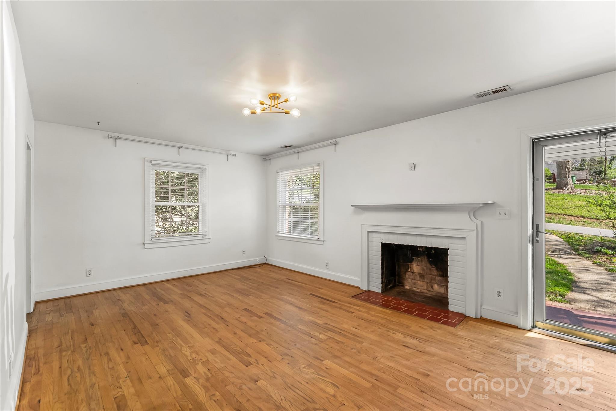 9 Canterbury Road