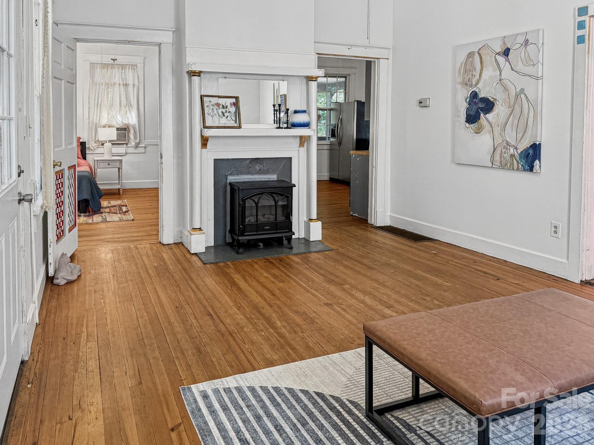 18 Wood Avenue