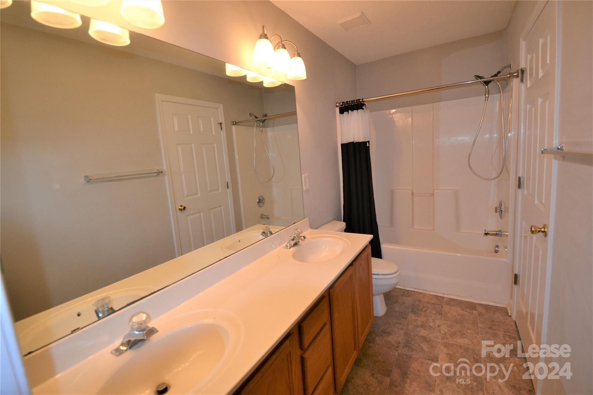 Hunter Downs - Residential Lease