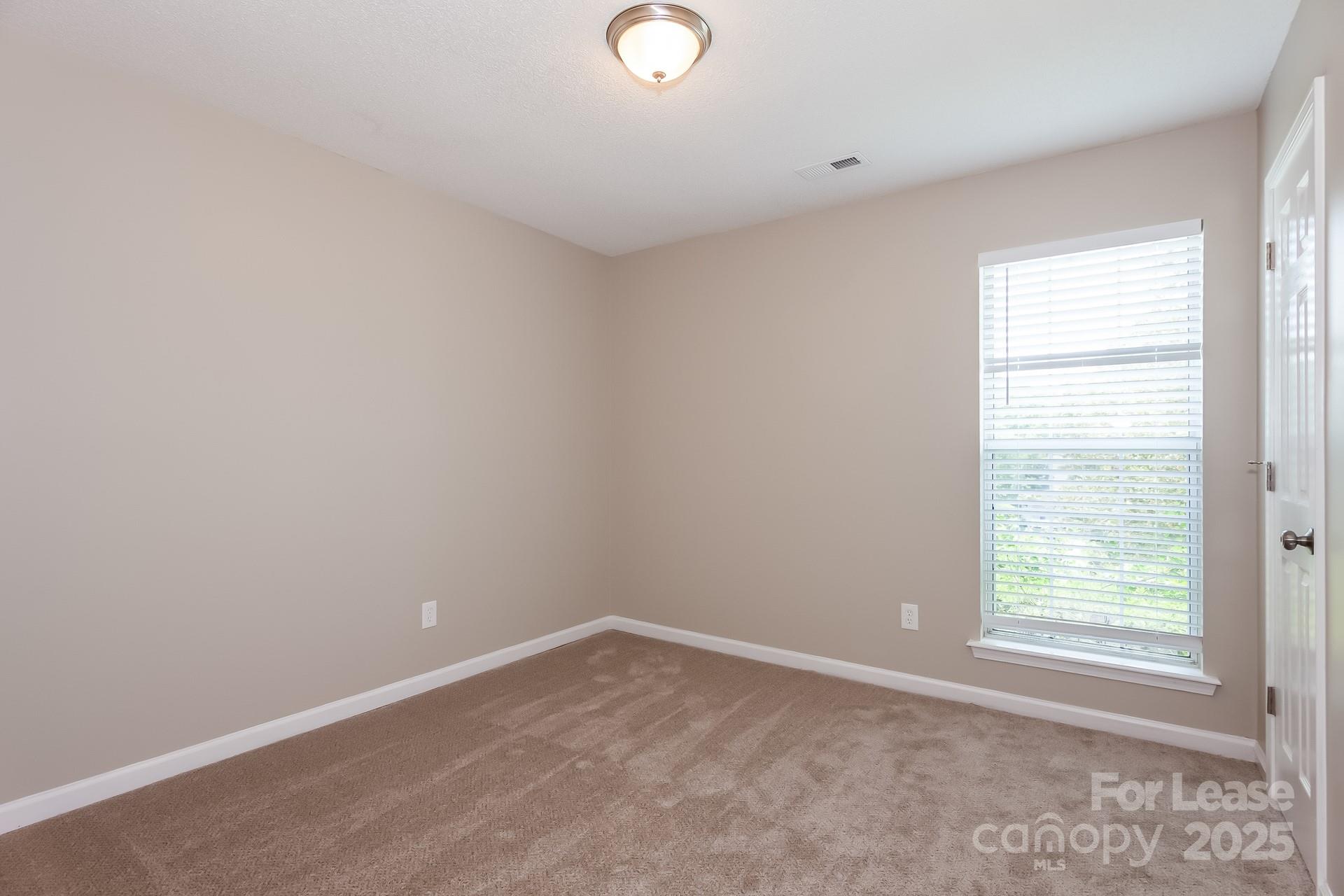 7911 Vermilion Drive