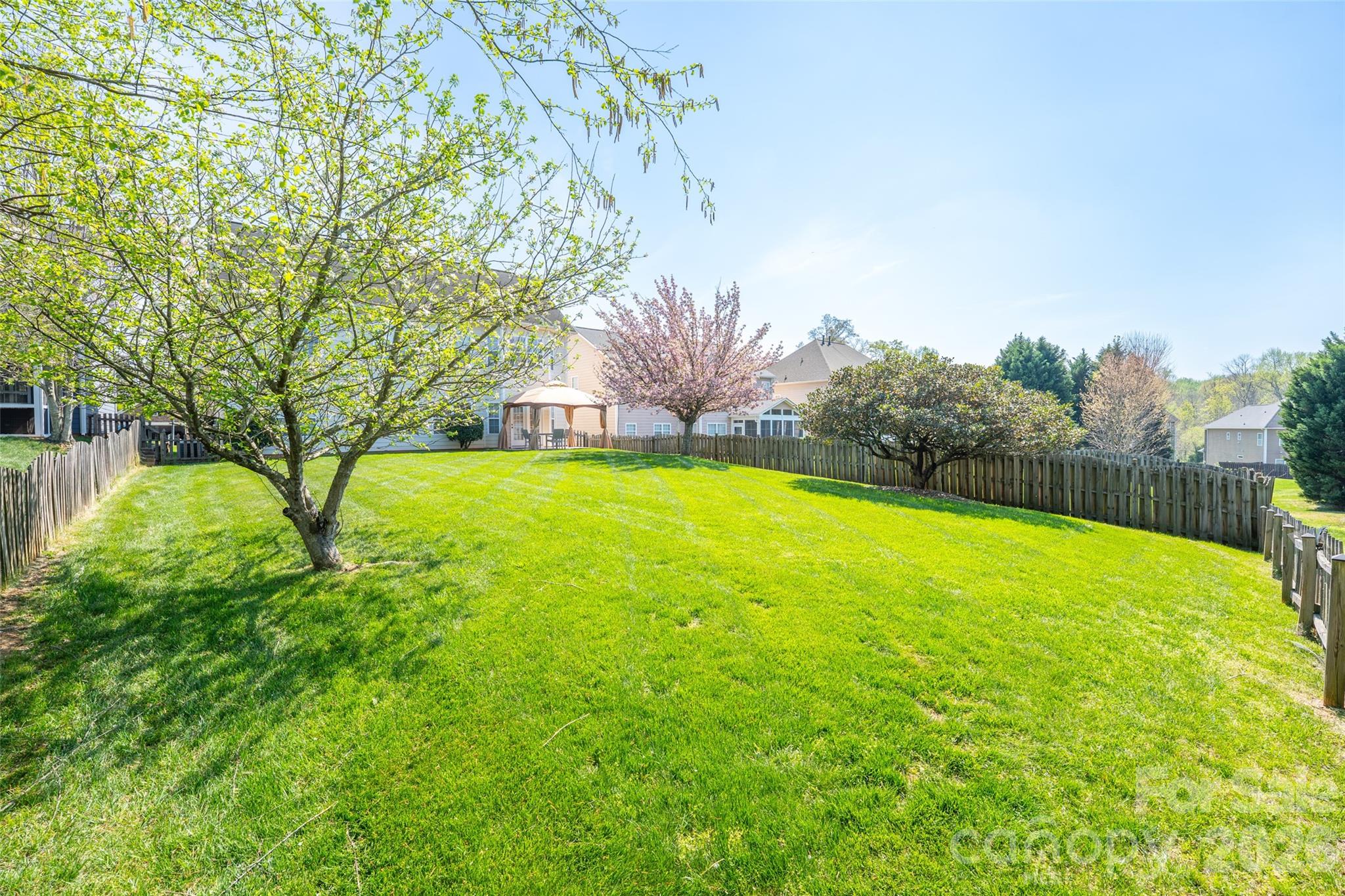 Winding Walk - Residential