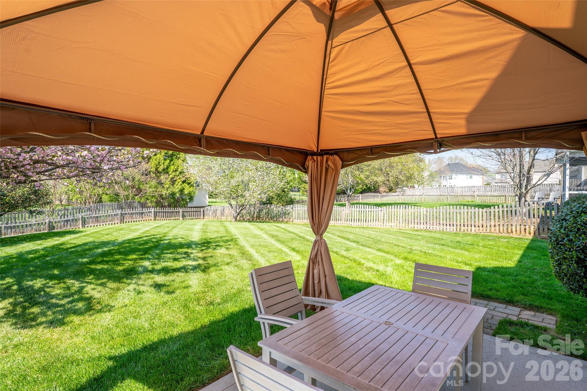 Winding Walk - Residential