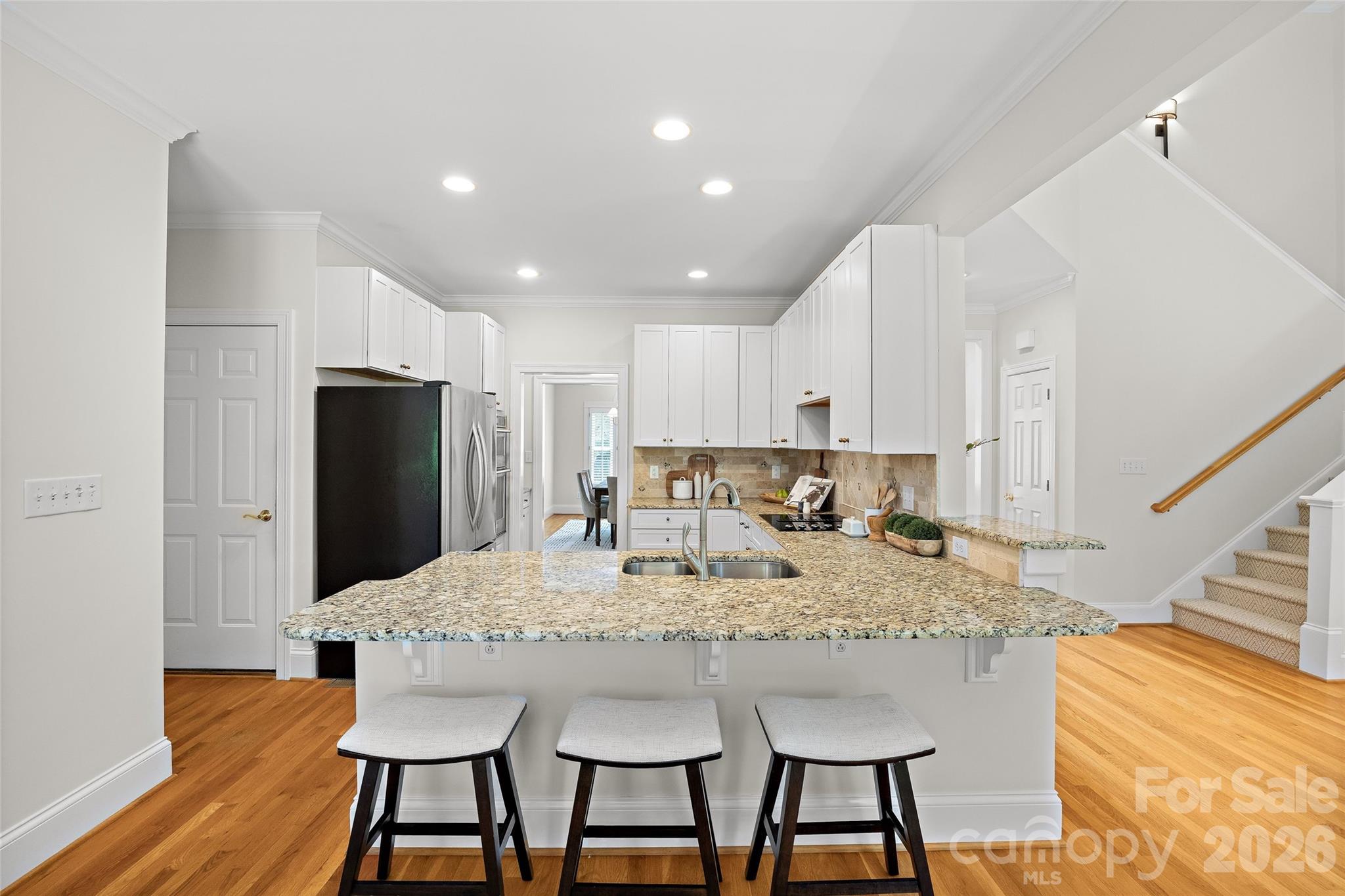 Green Knoll - Residential
